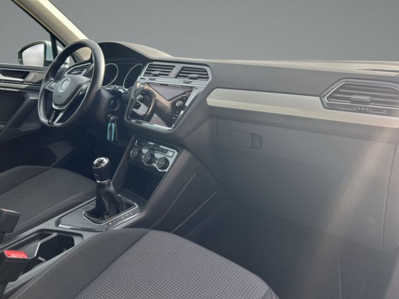 Volkswagen - Tiguan_14