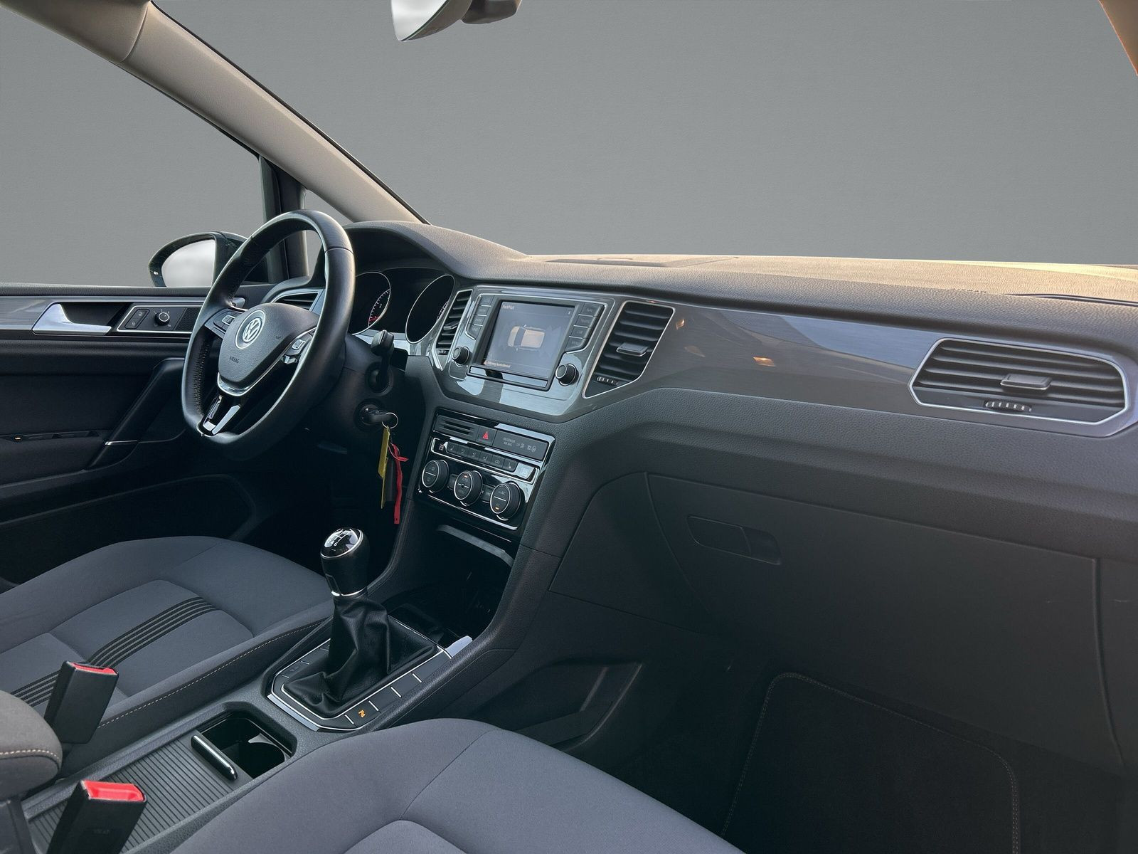 Volkswagen - Golf Sportsvan_14
