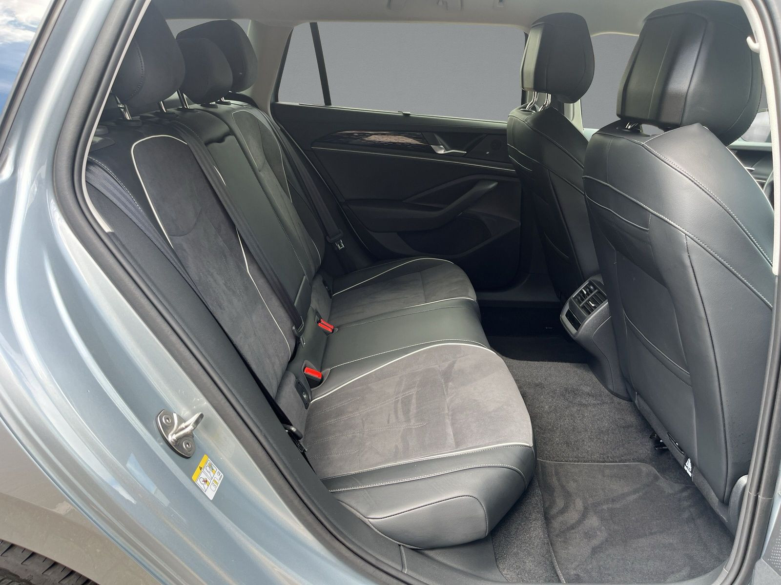 Volkswagen - Passat Variant_14