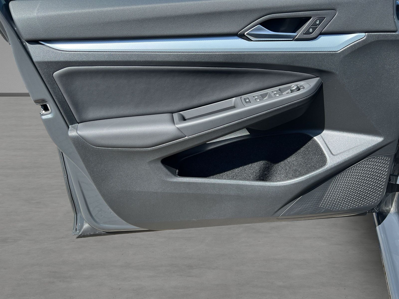 Volkswagen - Golf_23