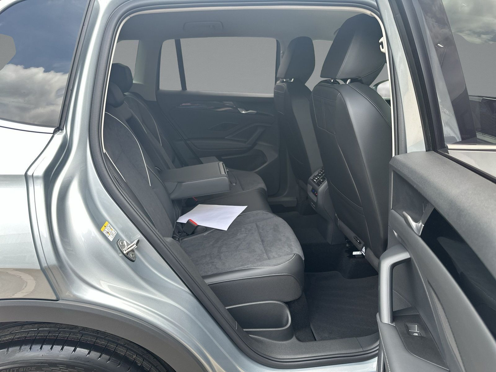 Volkswagen - Tiguan_14