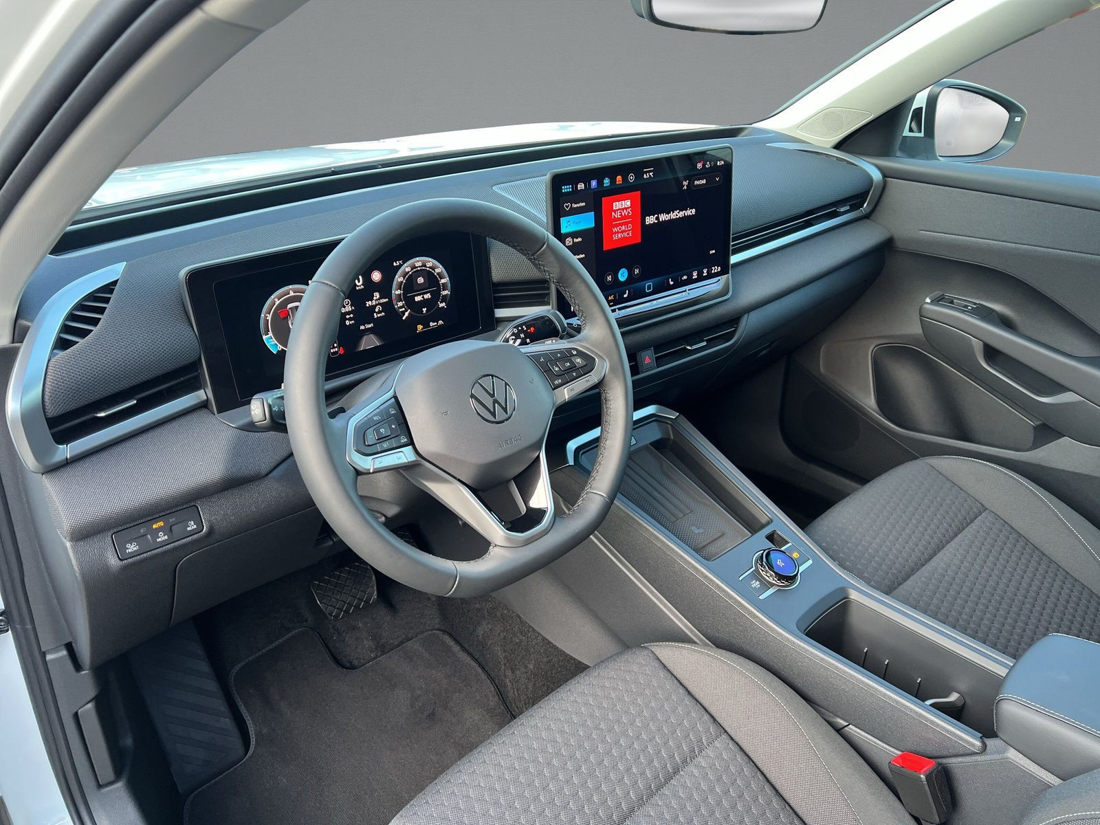 Volkswagen - T-Roc_7
