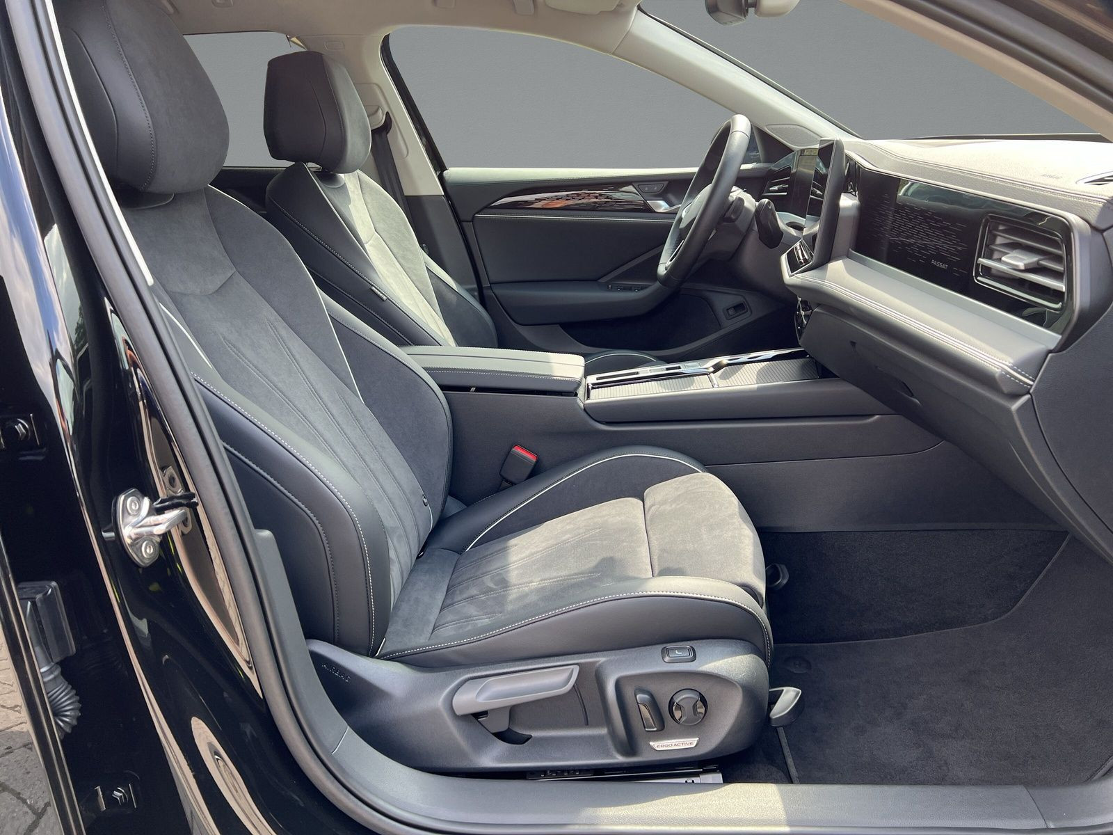 Volkswagen - Passat Variant_13