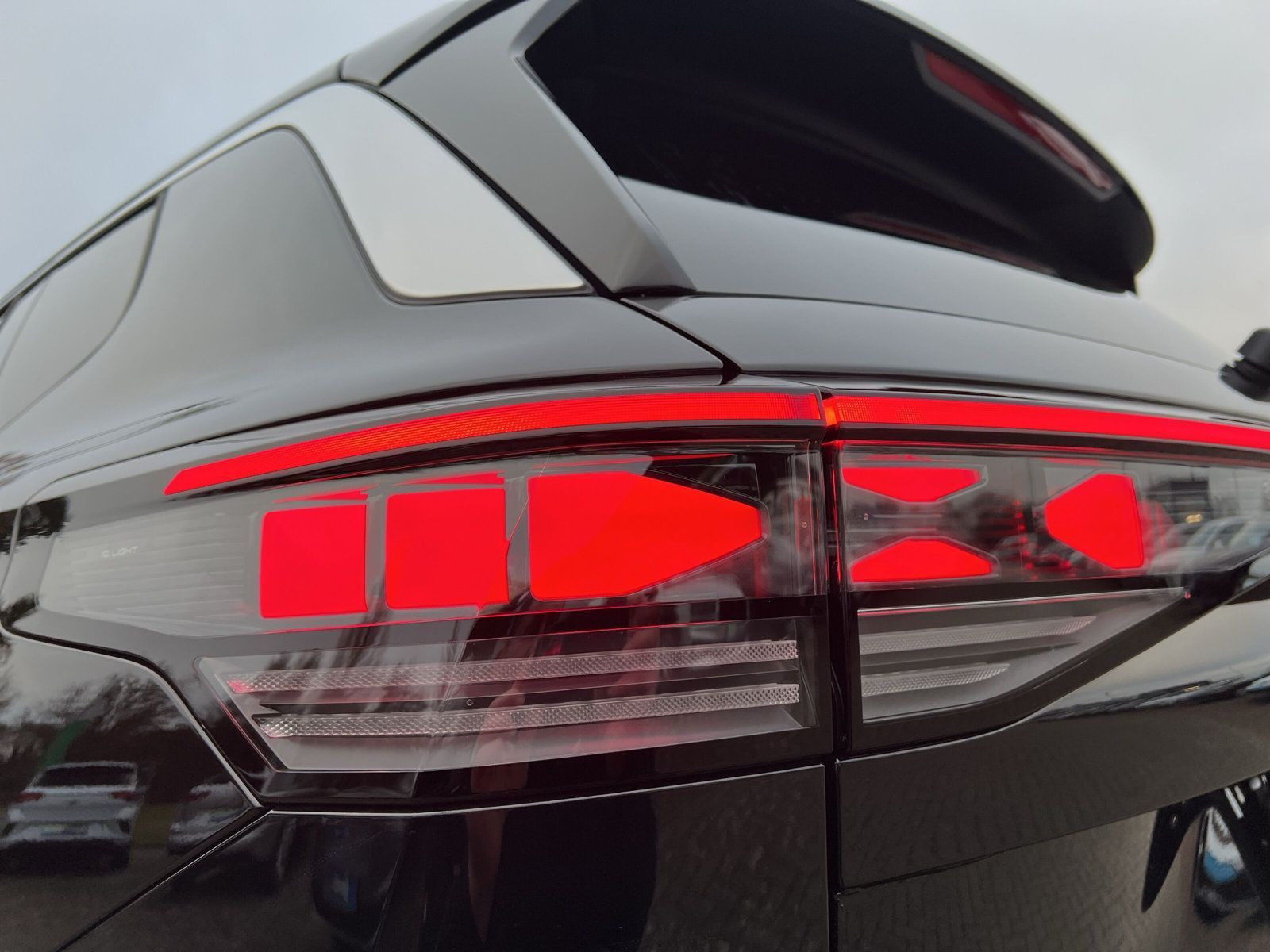 Volkswagen - Tayron_37