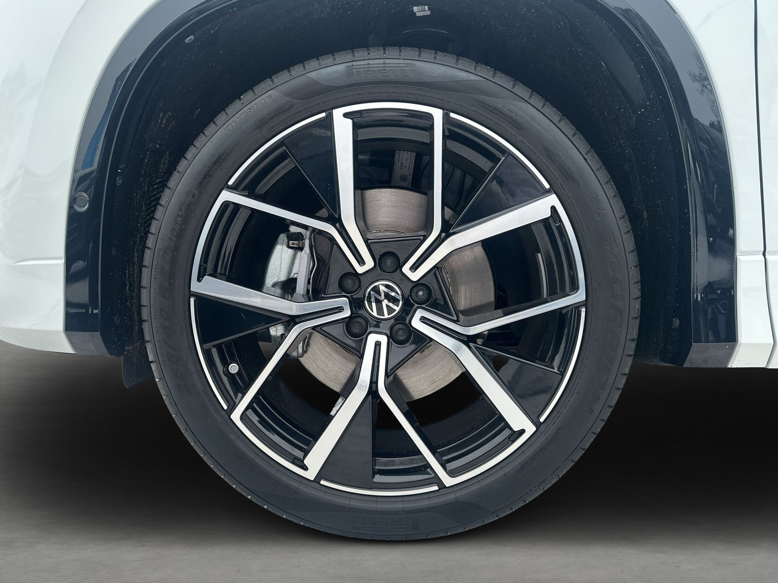 Volkswagen - Tayron_6