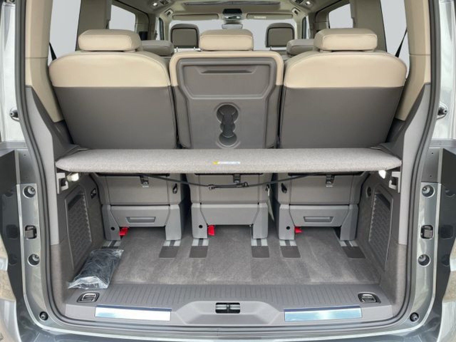 Volkswagen - Multivan_11