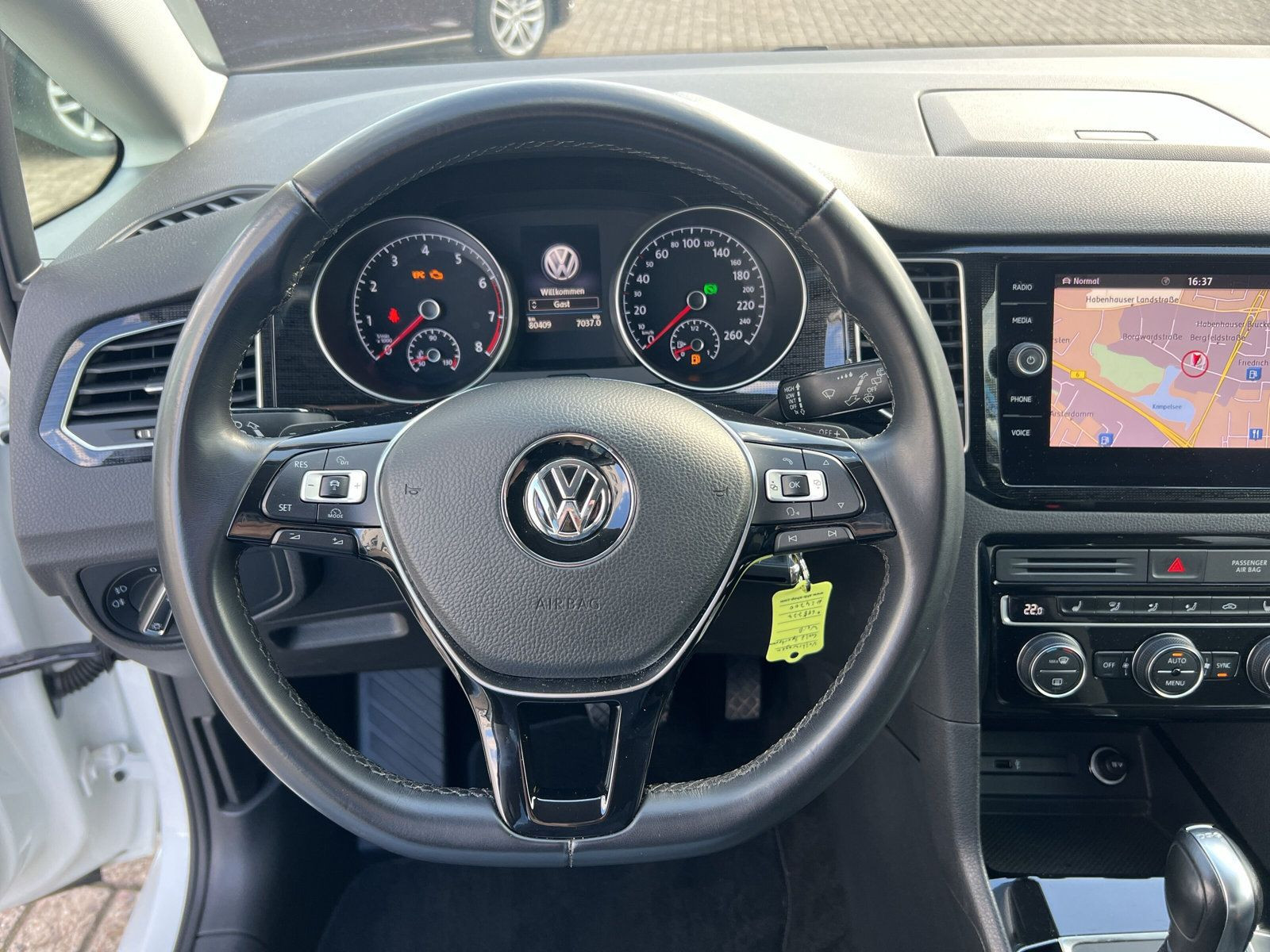 Volkswagen - Golf Sportsvan_25