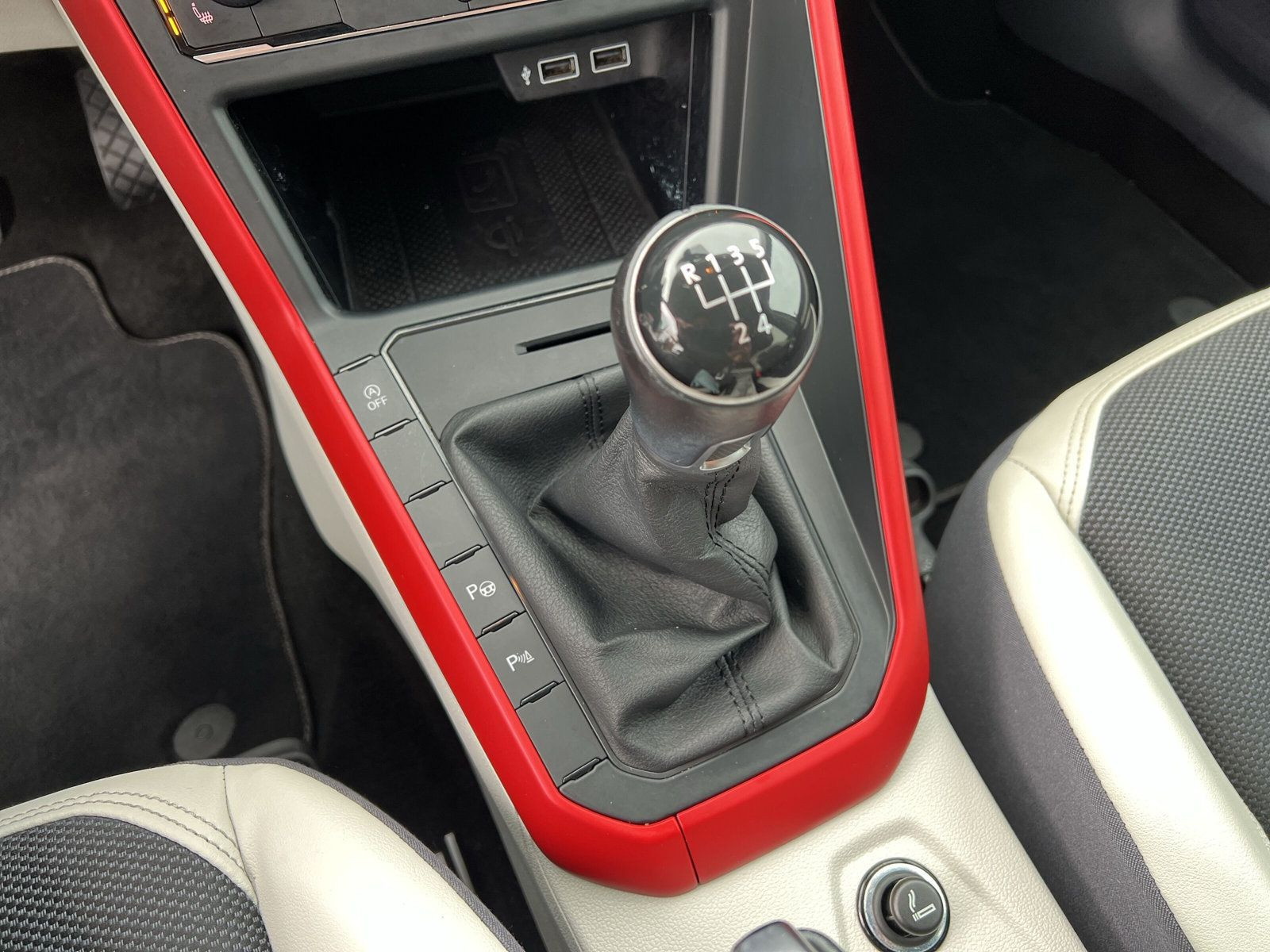 Volkswagen - Polo_15