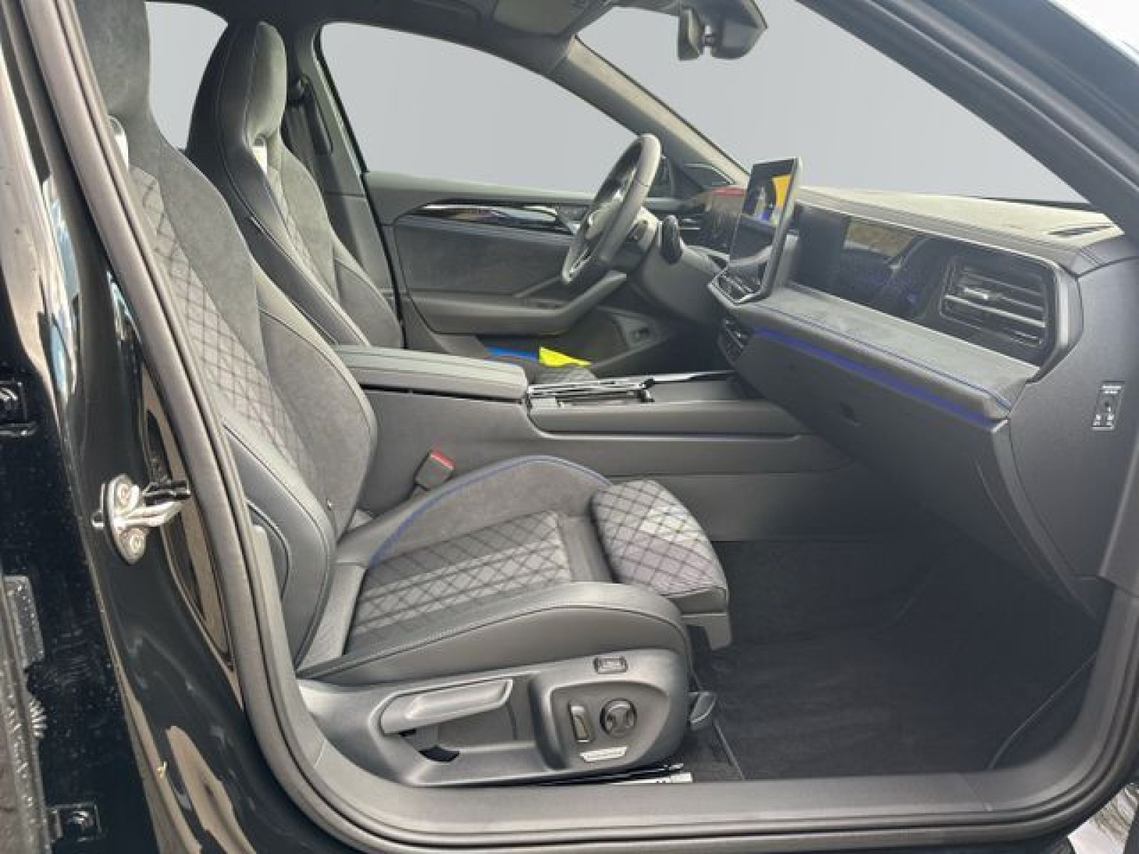 Volkswagen - Passat Variant_12