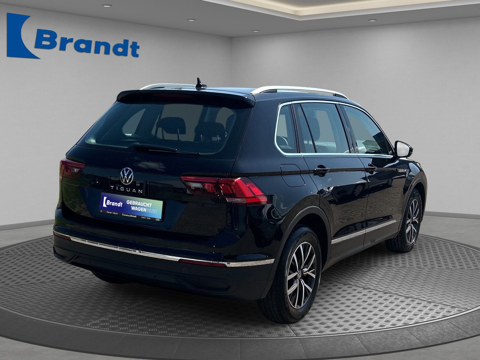 Volkswagen - Tiguan_4