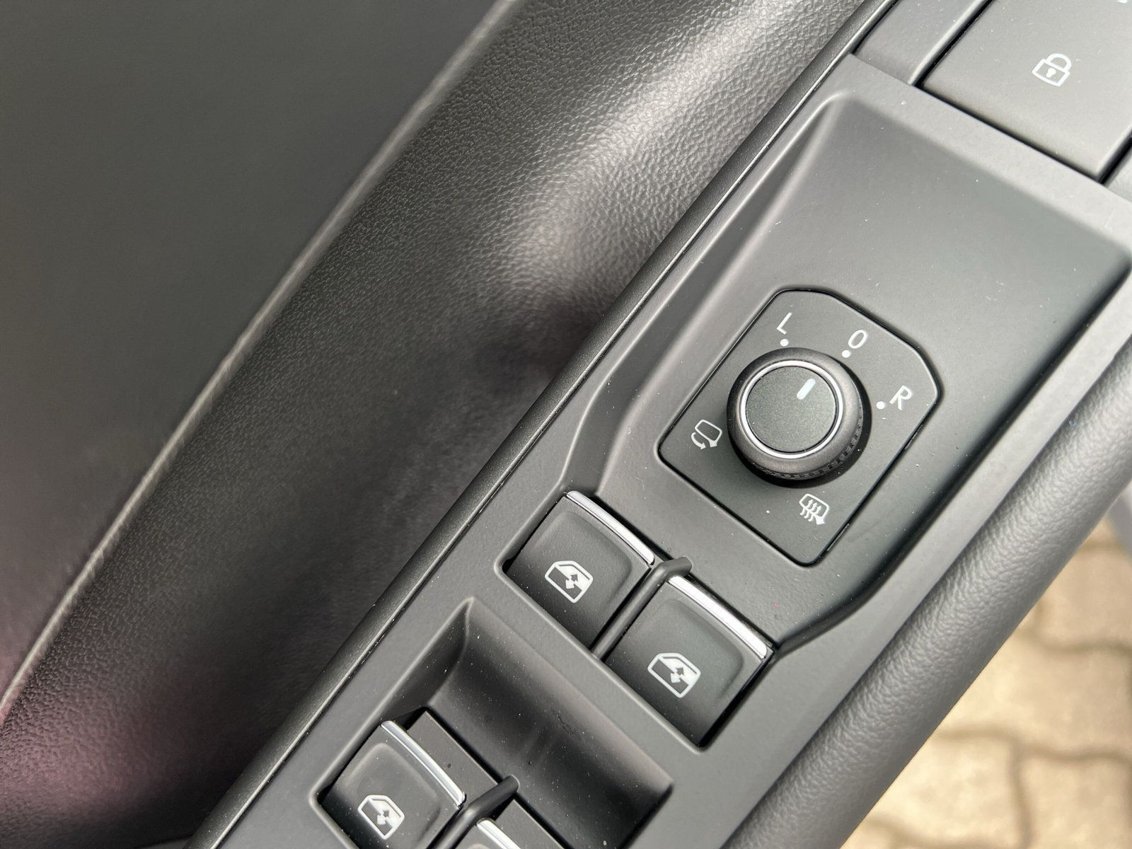 Volkswagen - T-Roc_30