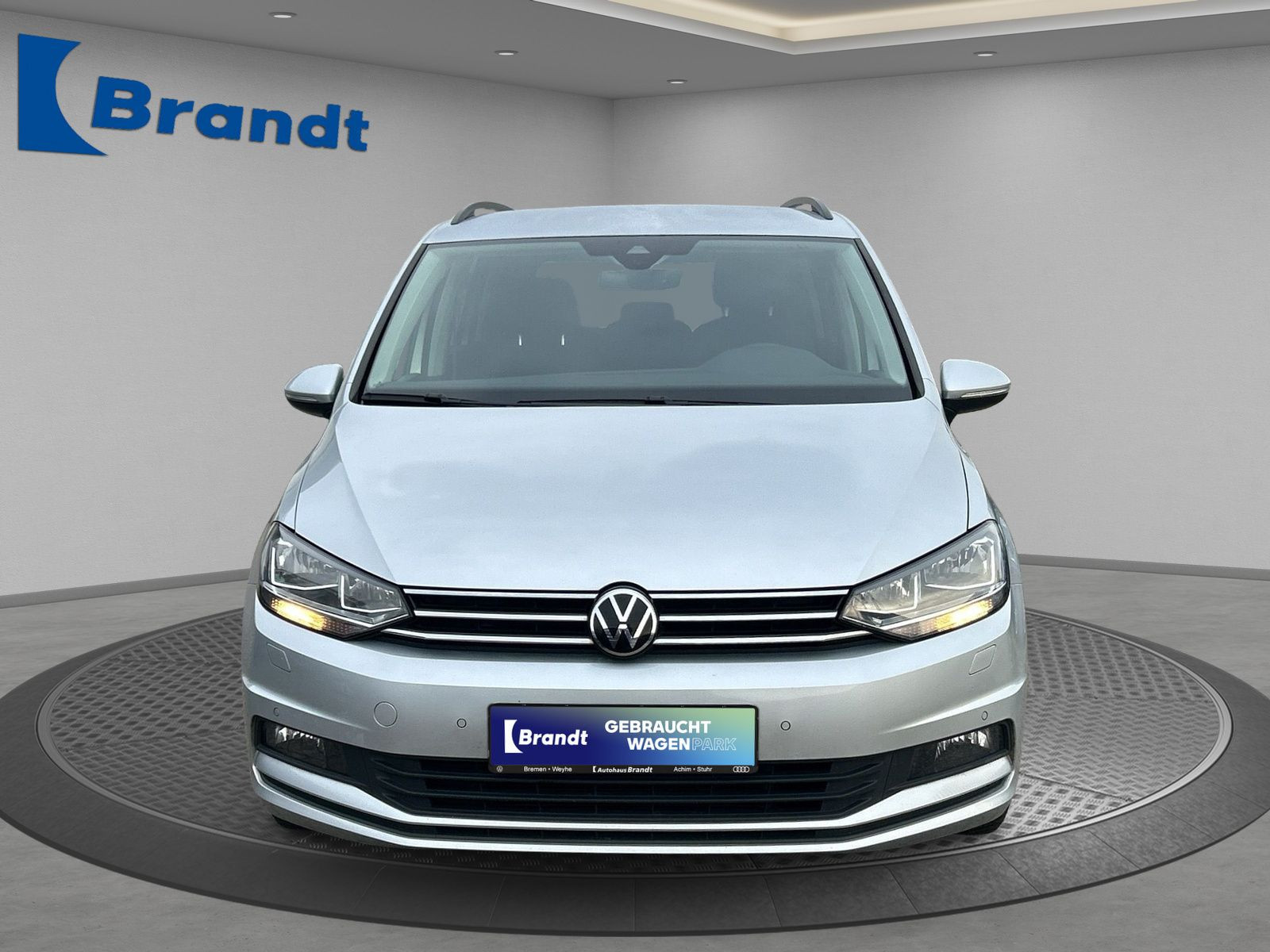 Volkswagen - Touran_4