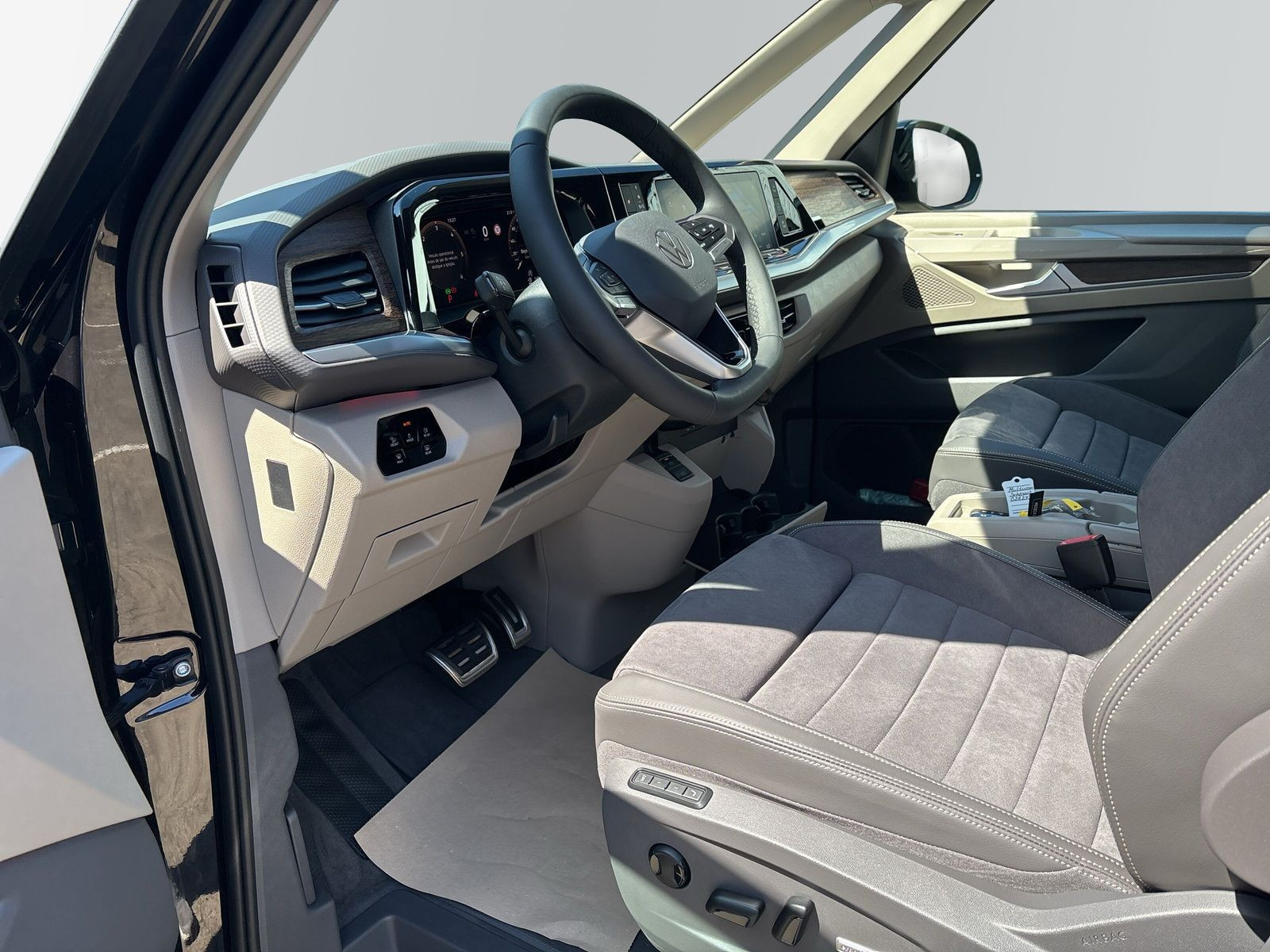 Volkswagen - Multivan_9