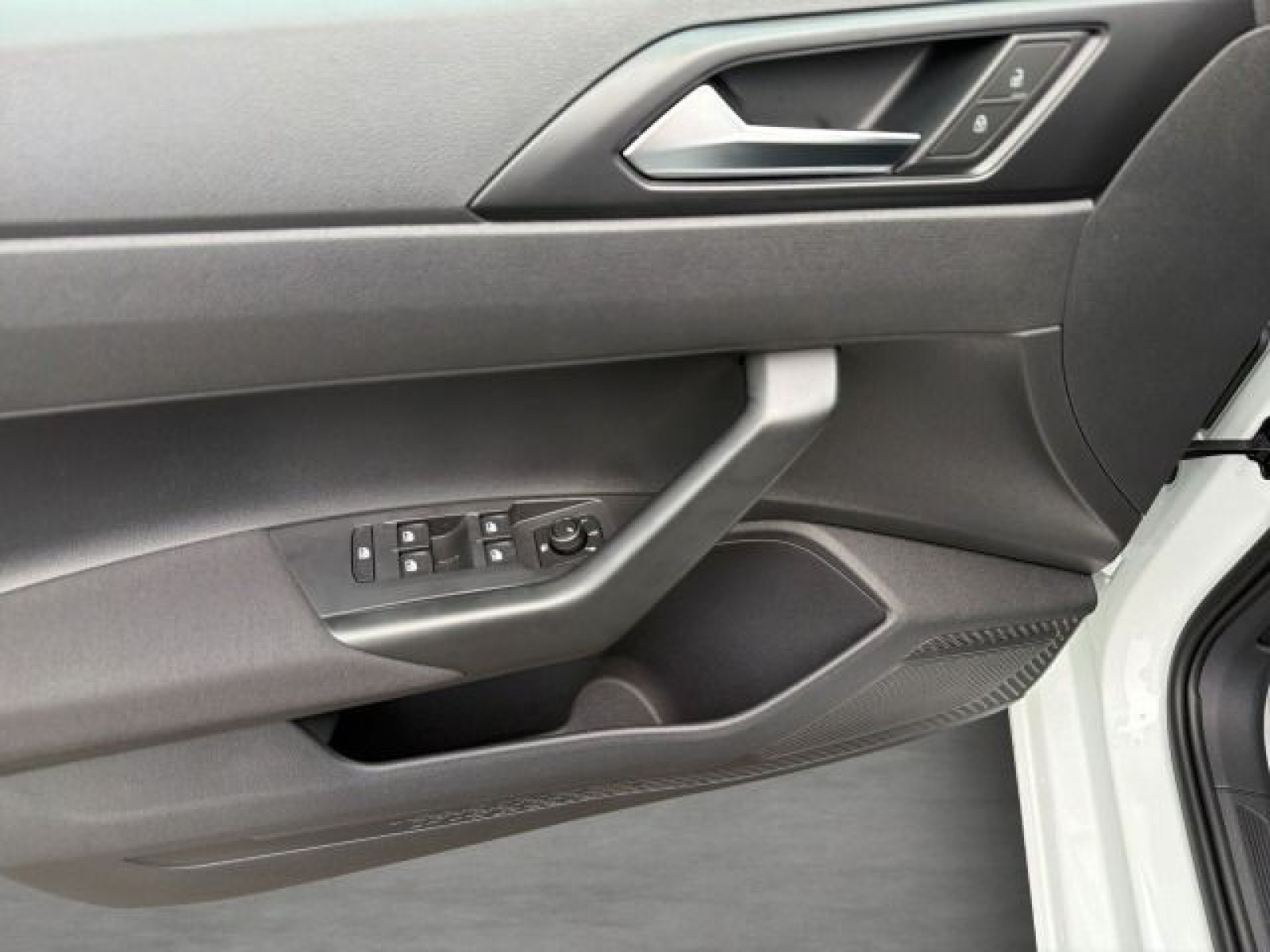 Volkswagen - Polo_23