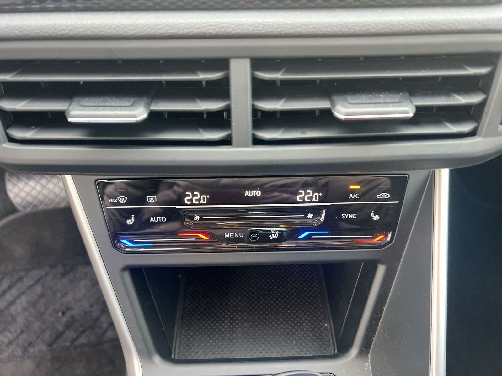 Volkswagen - Polo_26