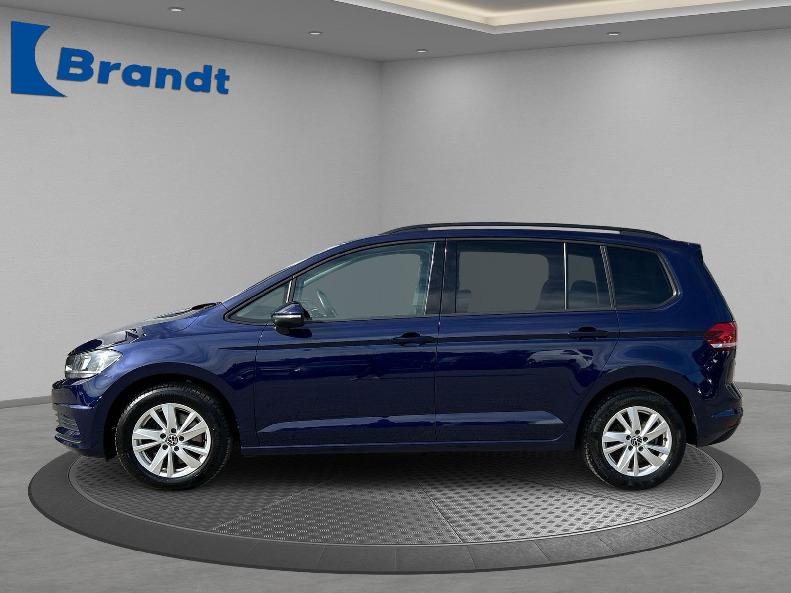 Volkswagen - Touran_2