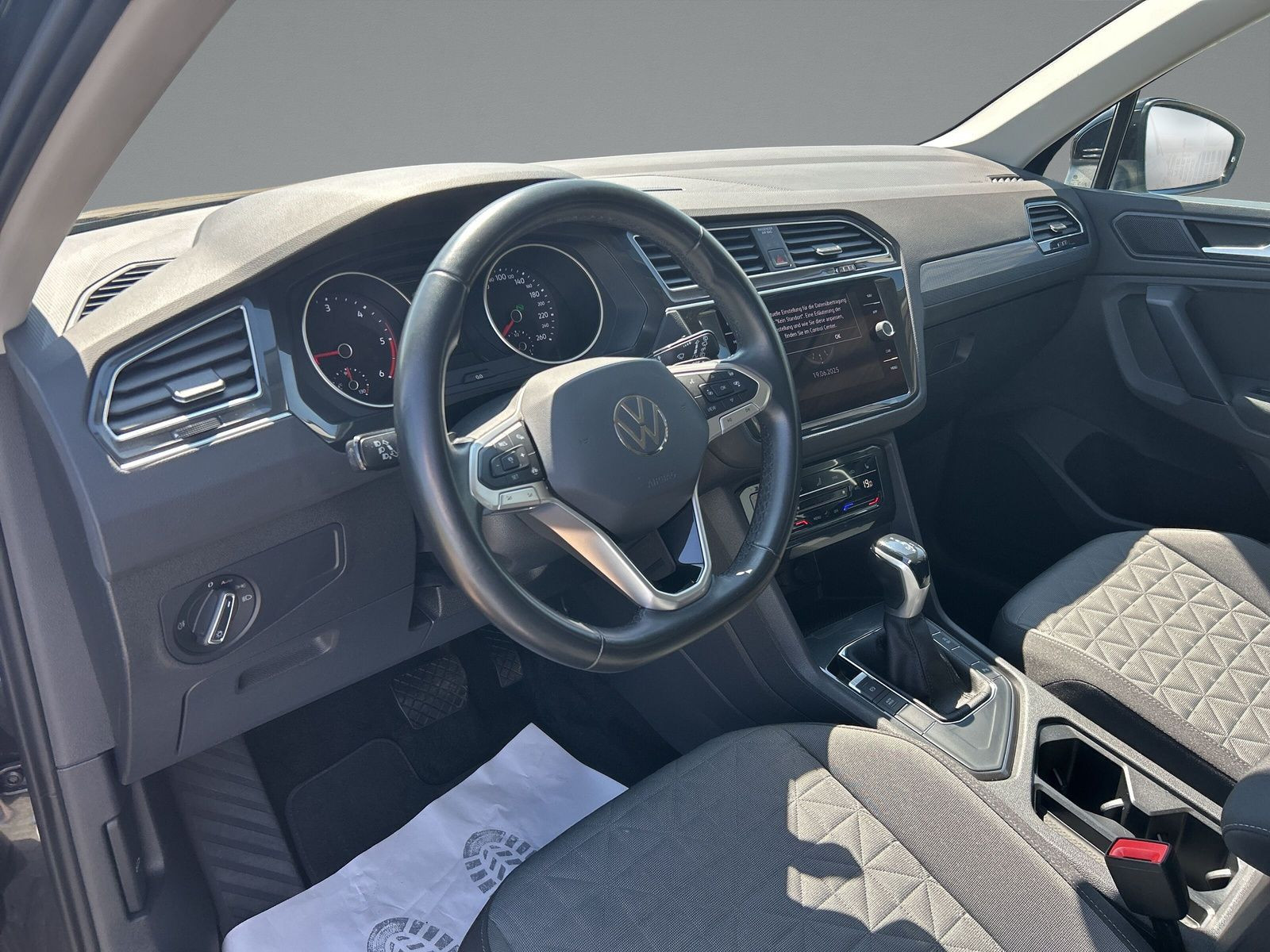 Volkswagen - Tiguan_8