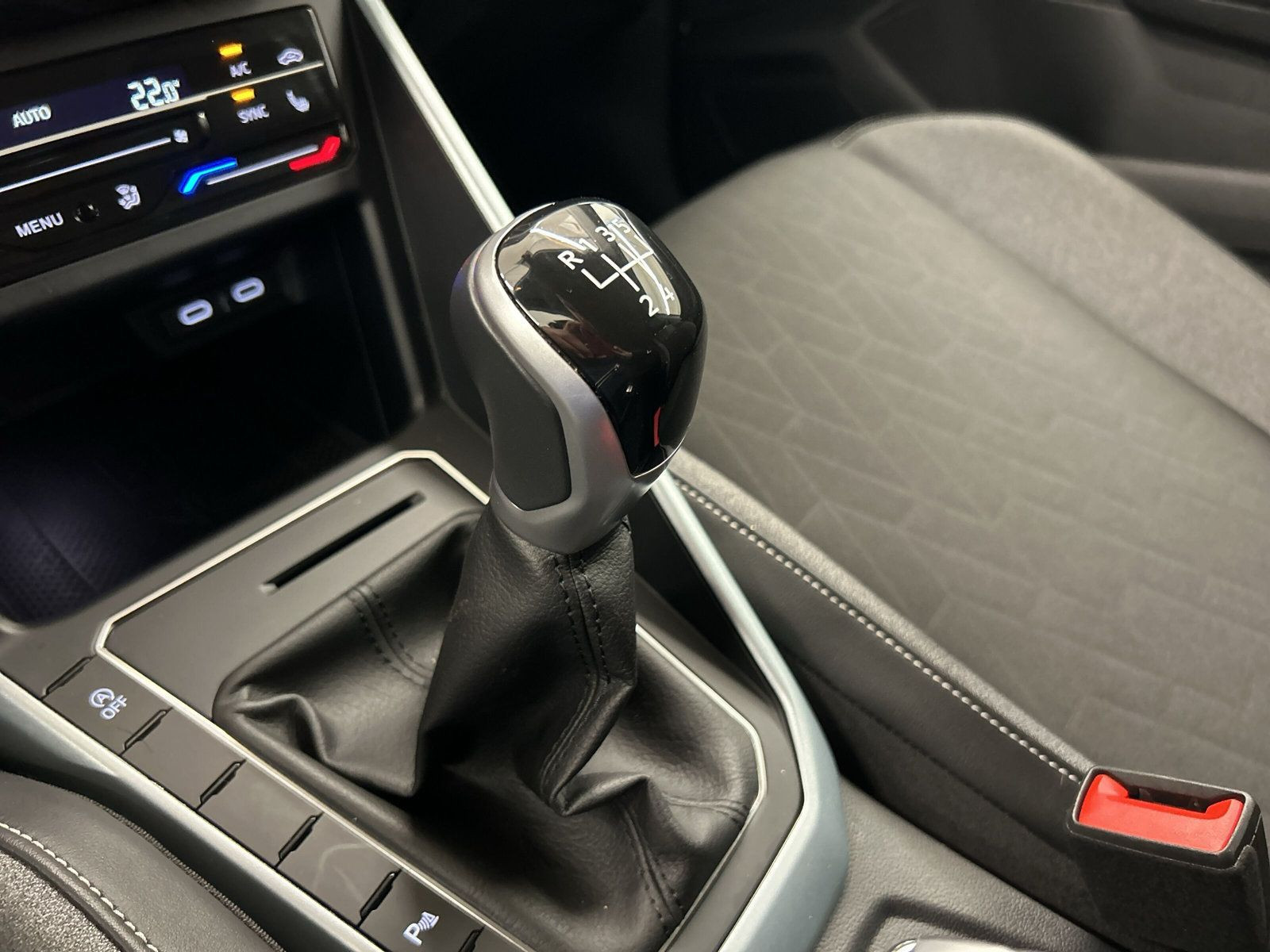 Volkswagen - Polo_16