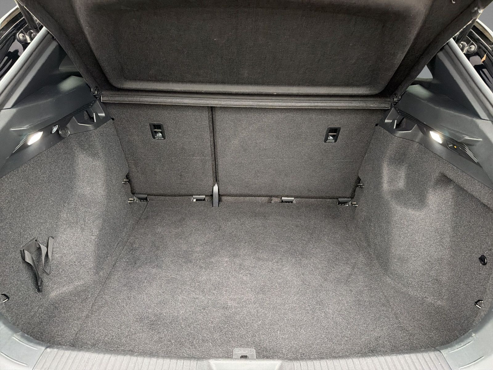 Volkswagen - ID.4_11