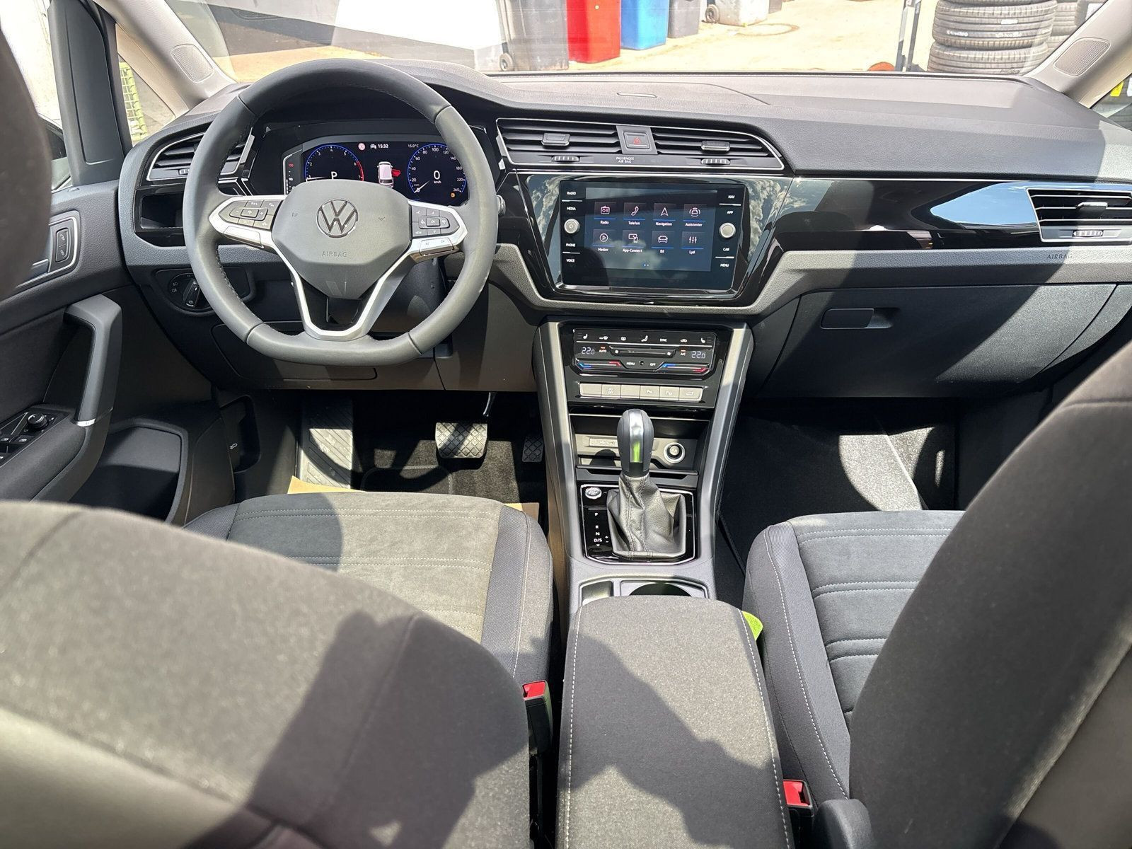 Volkswagen - Touran_26