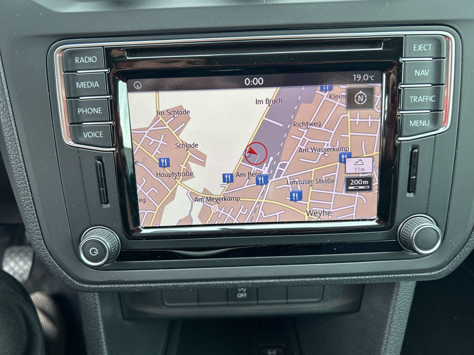 Volkswagen - {2372}_19