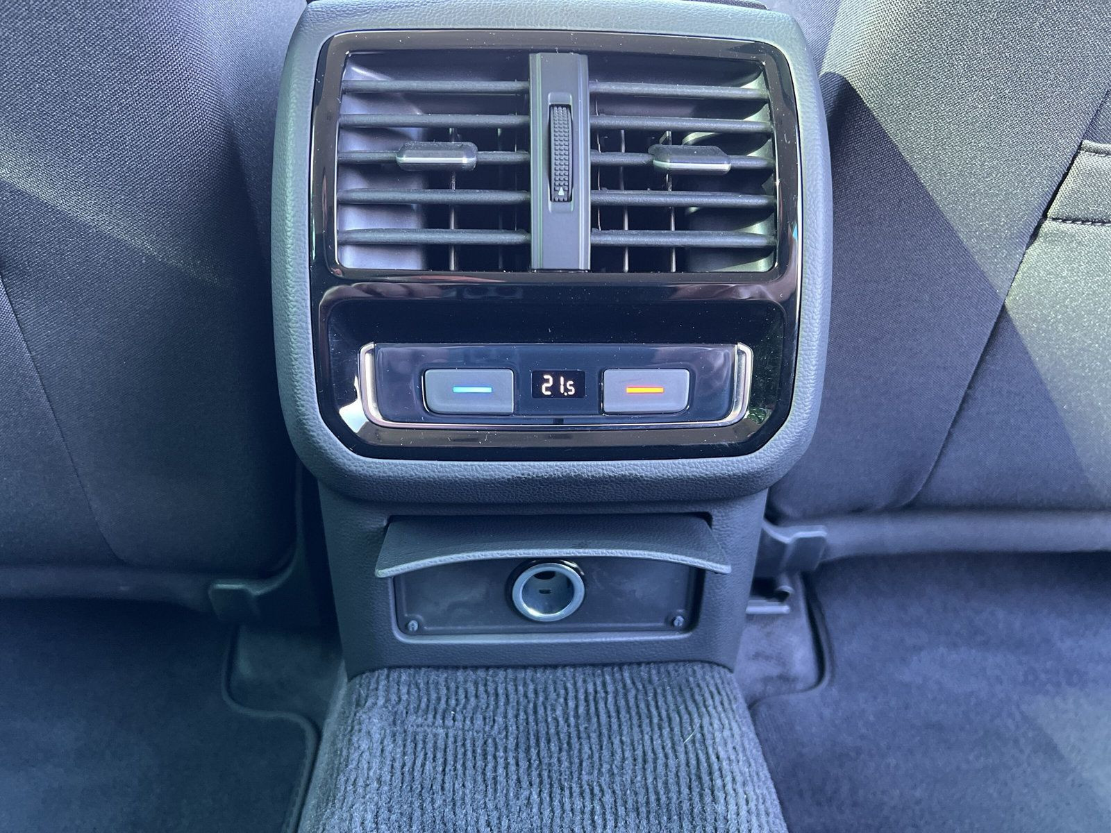 Volkswagen - Passat Variant_22