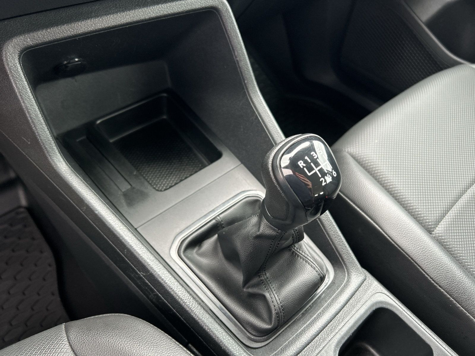 Volkswagen - {2372}_15