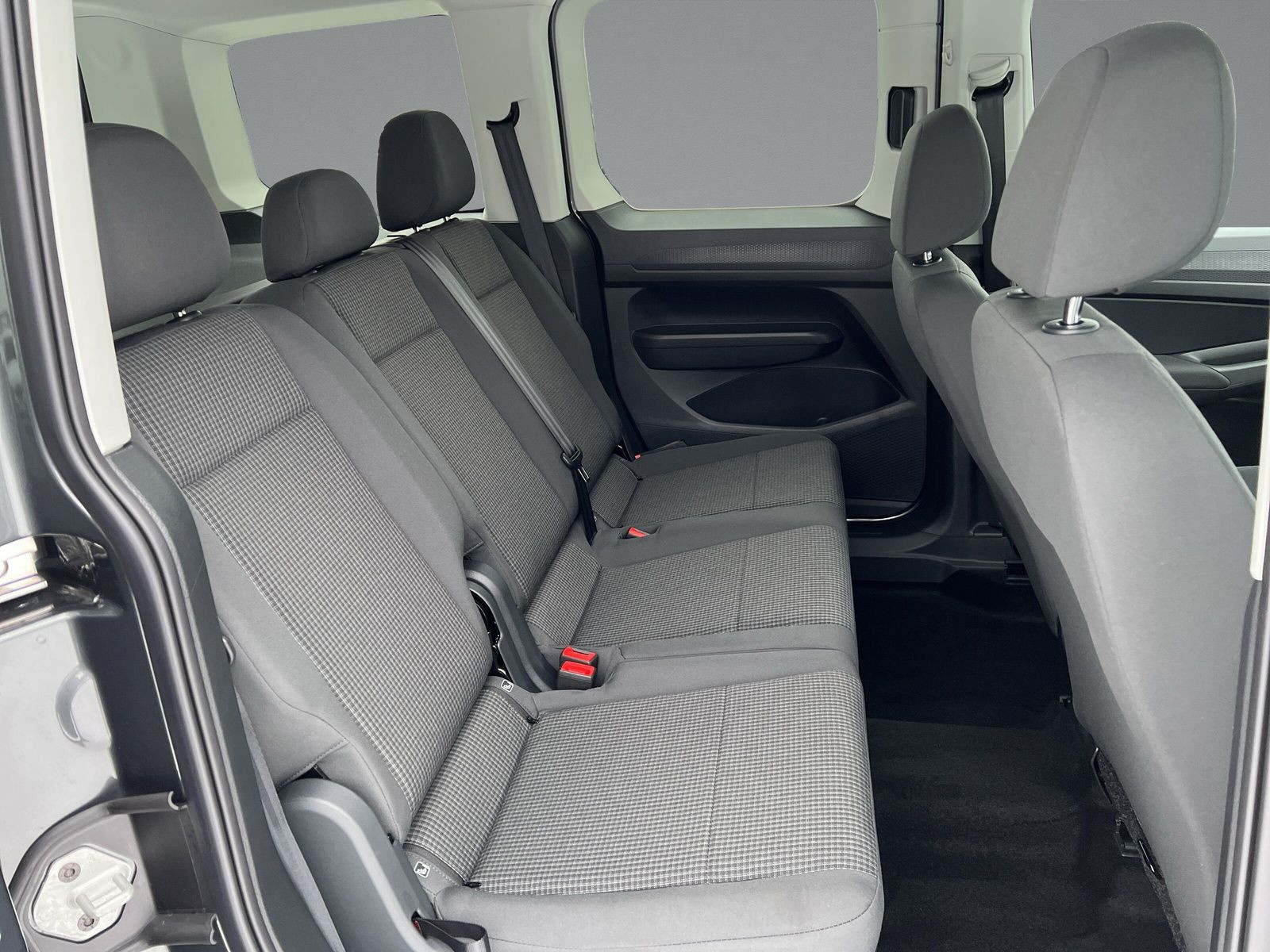 Volkswagen - Caddy_12