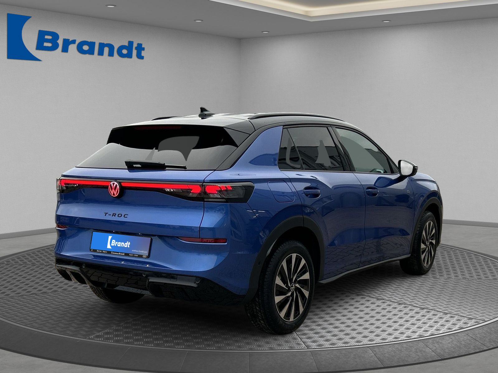 Volkswagen - T-Roc_4