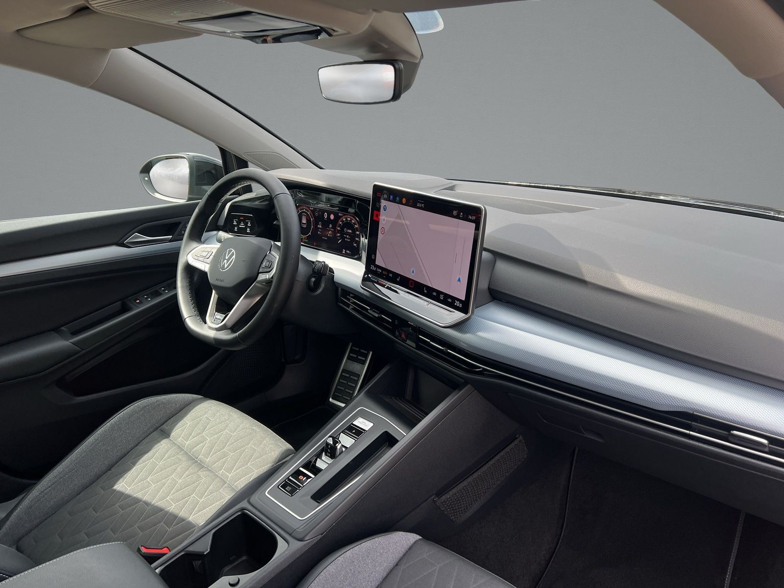 Volkswagen - Golf_14