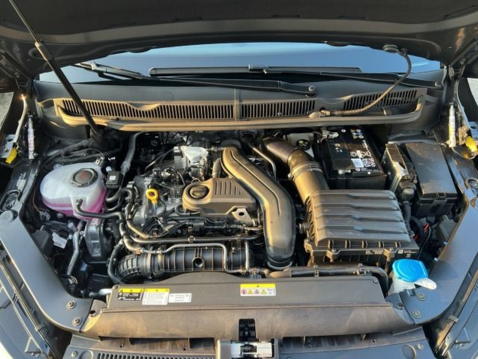 Volkswagen - Touran_35