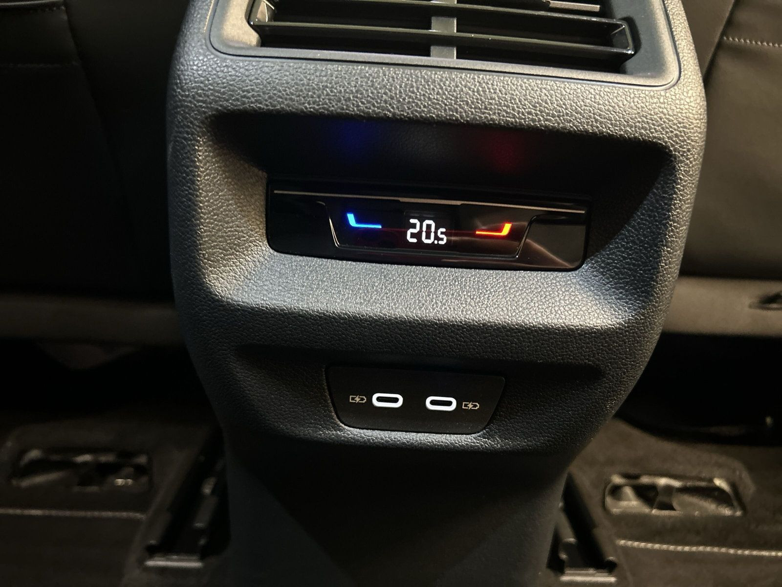 Volkswagen - Tiguan_31