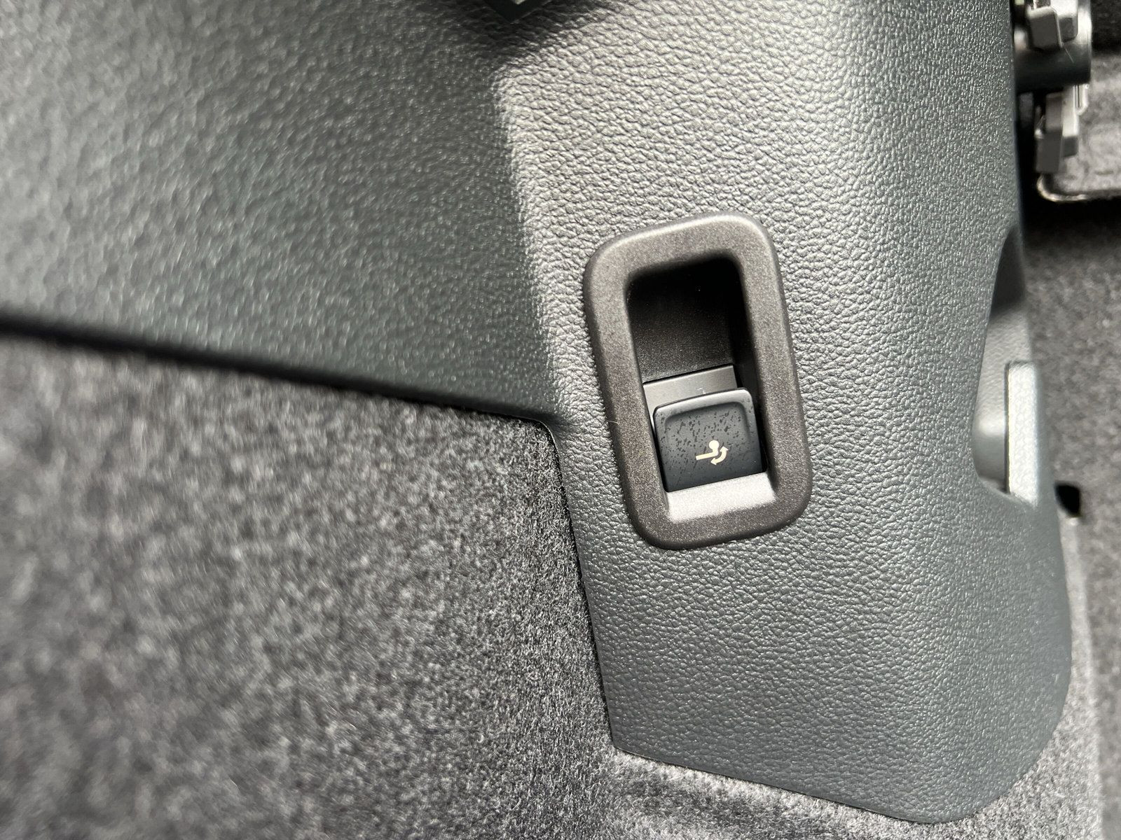 Volkswagen - Golf_24