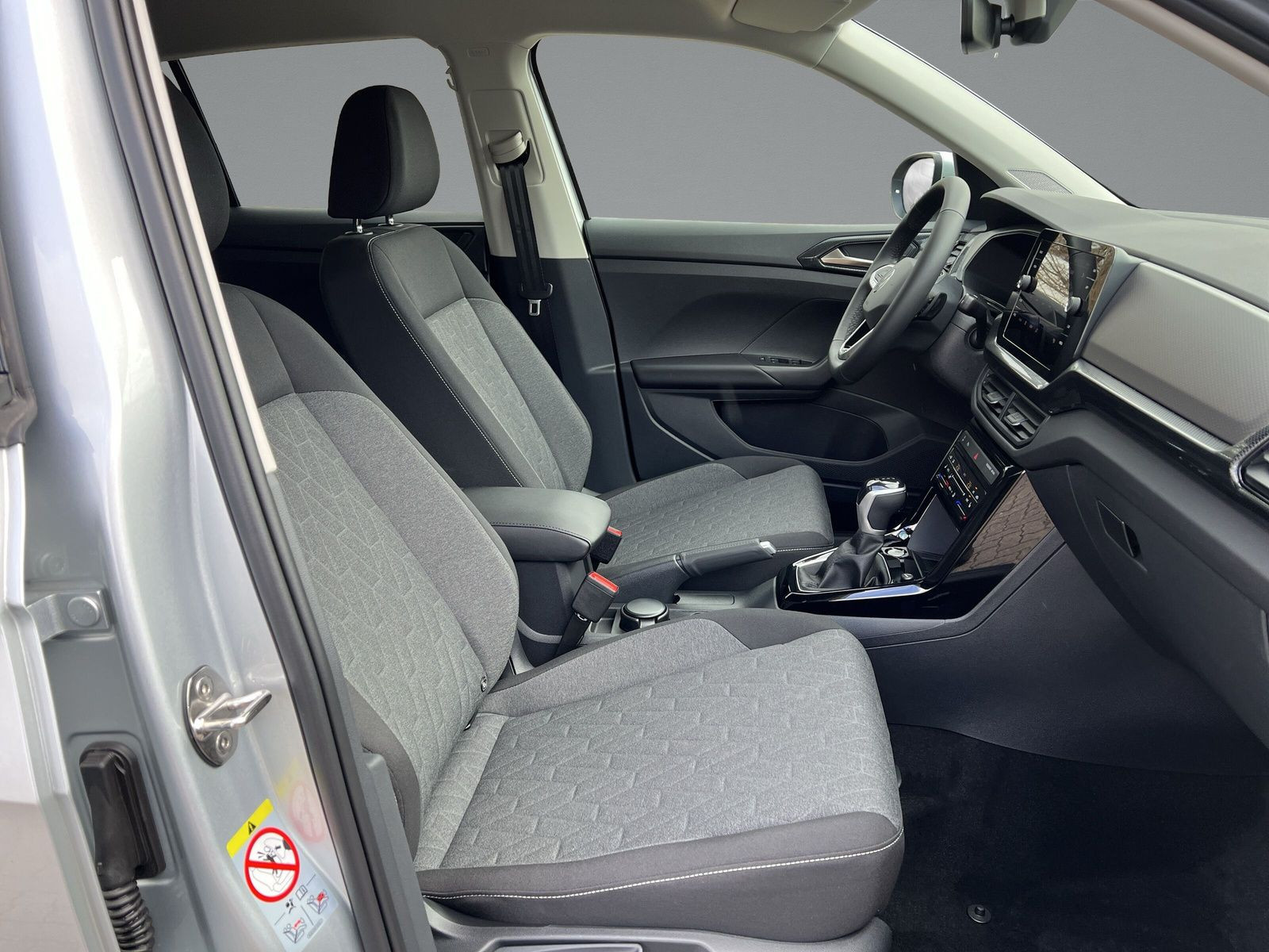 Volkswagen - T-Cross_10