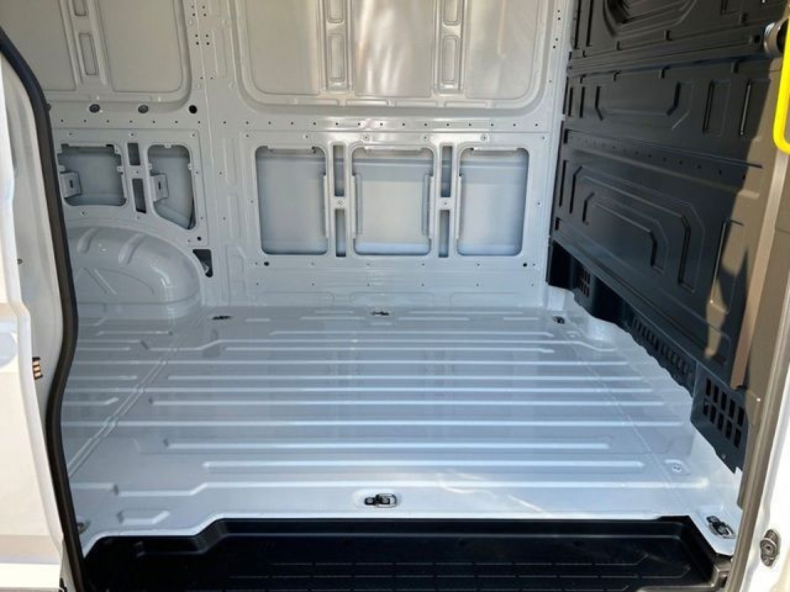 Volkswagen - Crafter_13