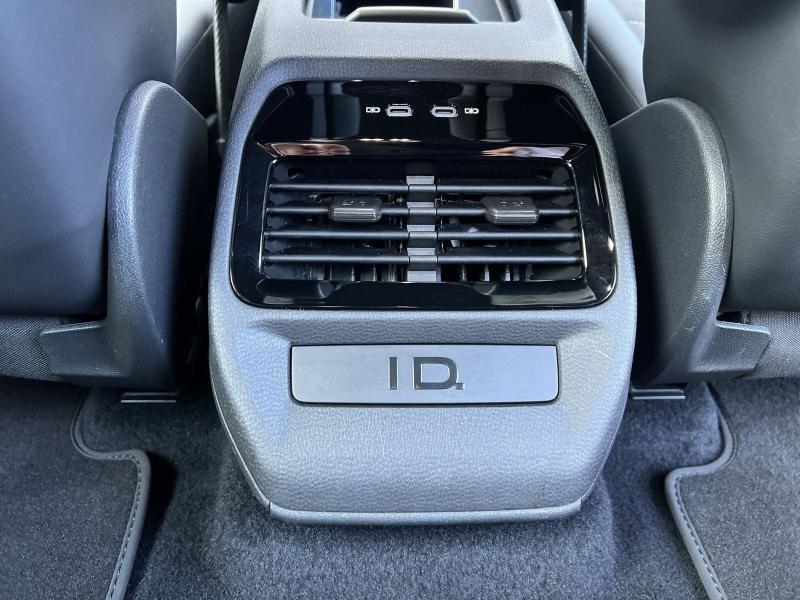 Volkswagen - ID.4_26