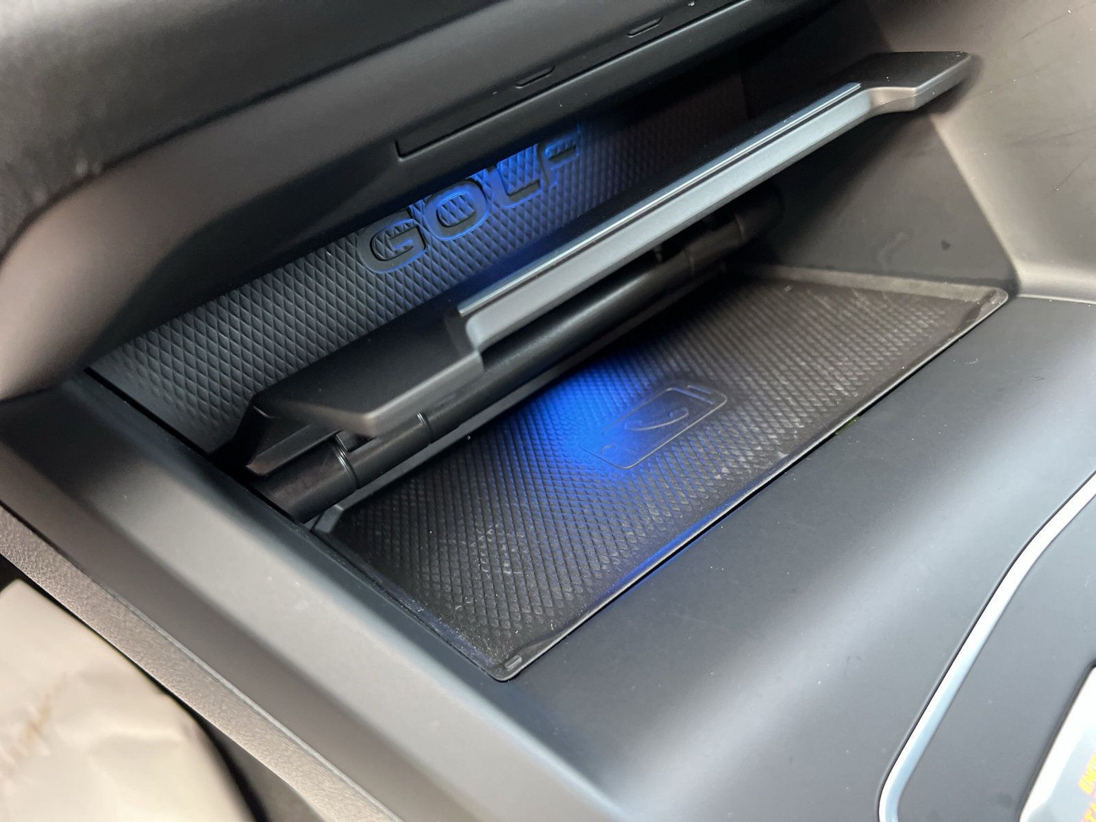 Volkswagen - Golf_35