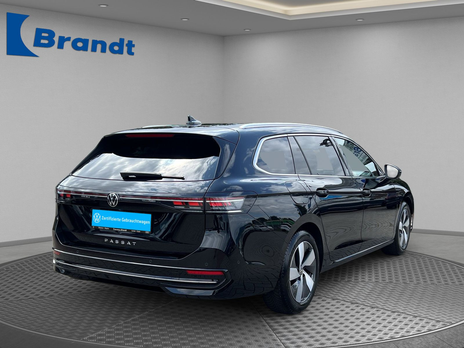 Volkswagen - Passat Variant_4