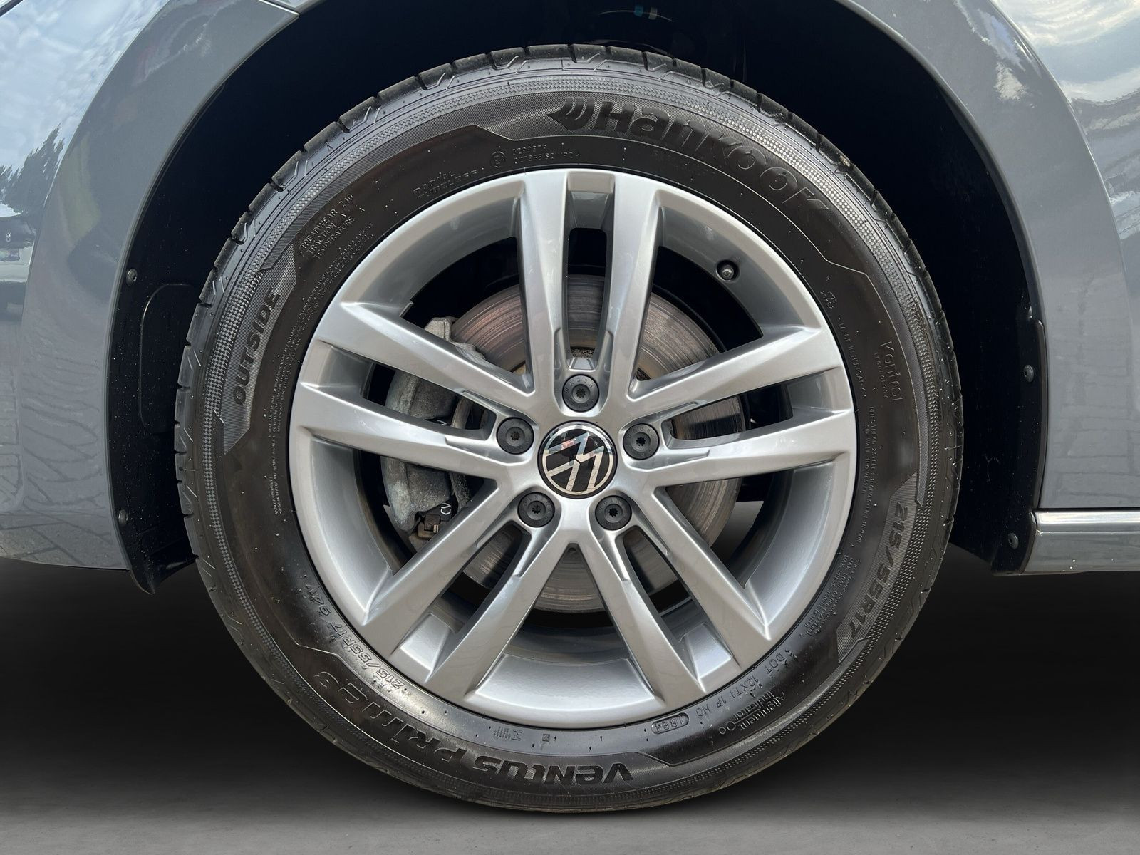 Volkswagen - Touran_7