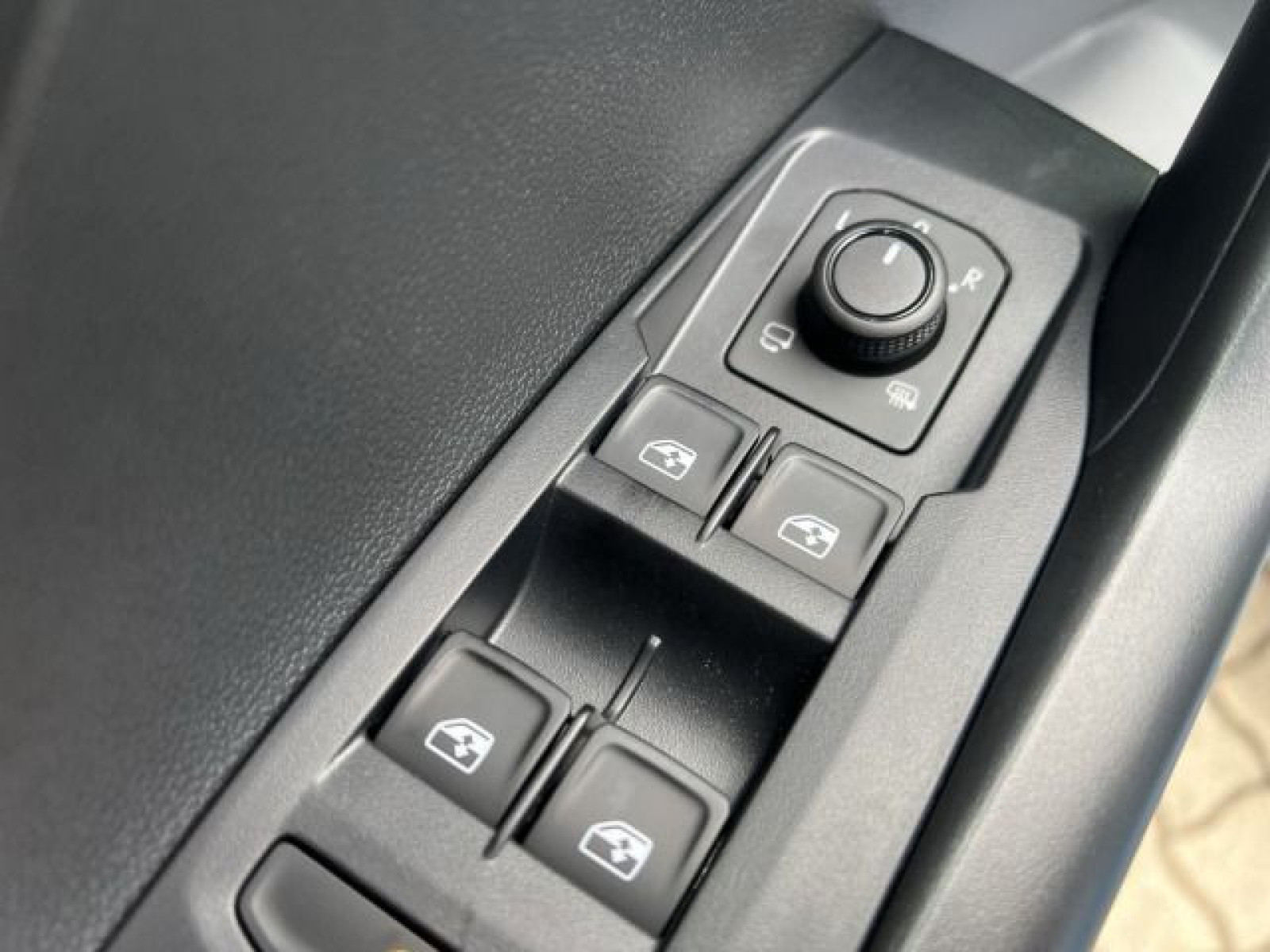 Volkswagen - T-Cross_29