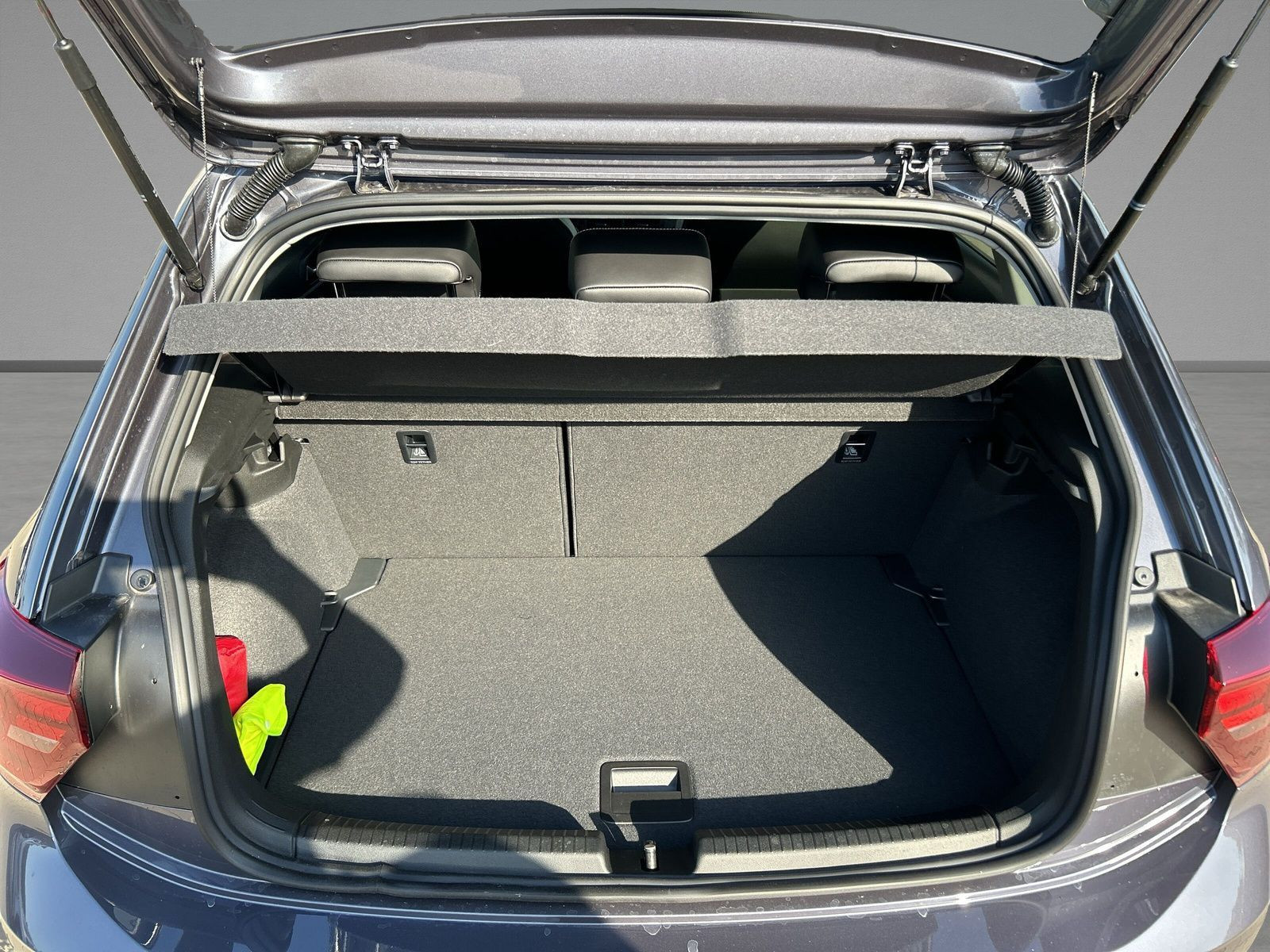 Volkswagen - Polo_10