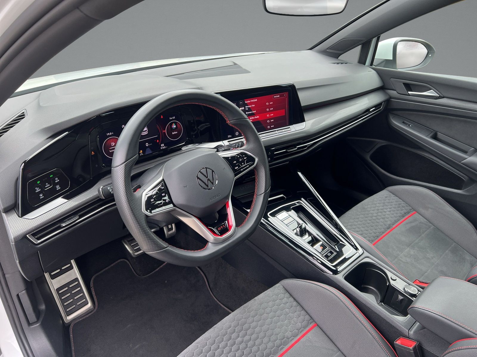 Volkswagen - Golf GTI_9