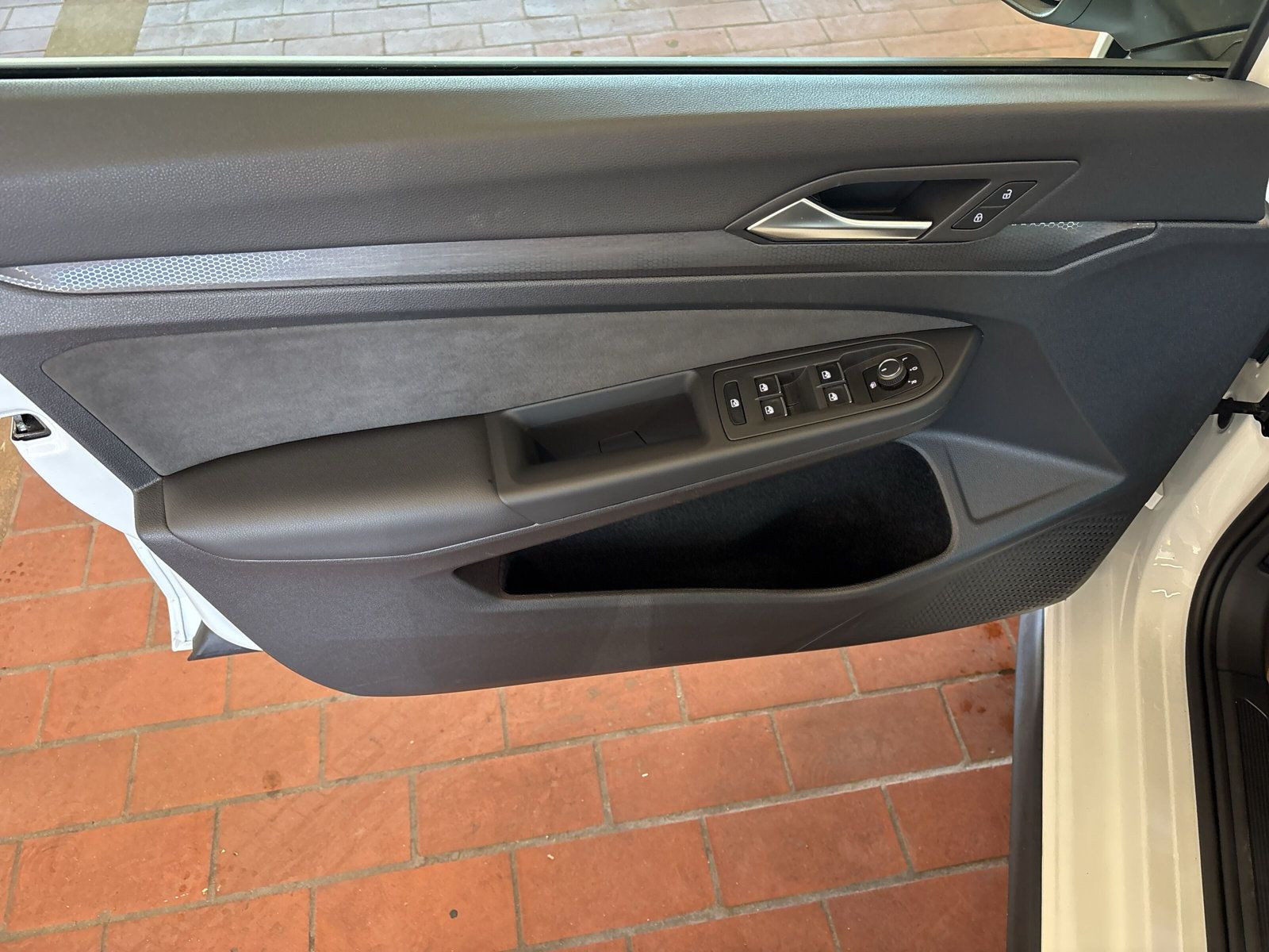 Volkswagen - Golf GTI_21