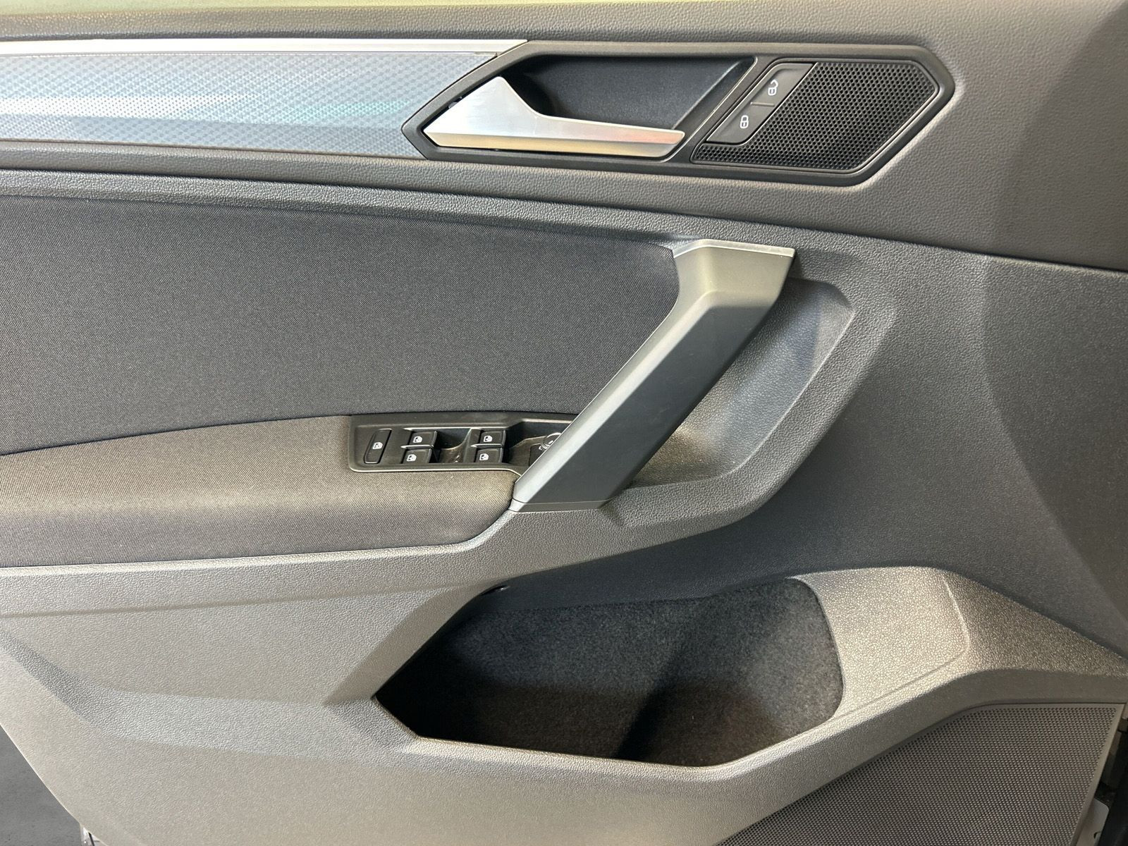 Volkswagen - Tiguan_21