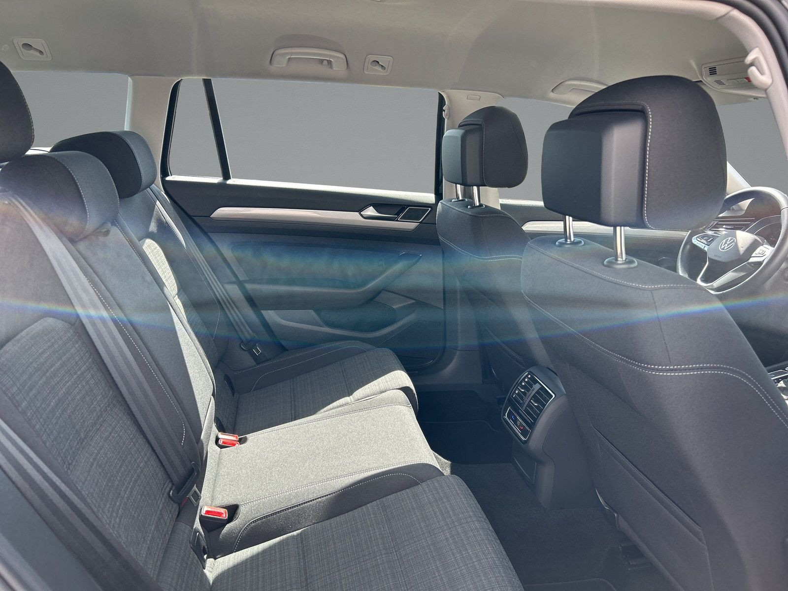 Volkswagen - Passat Variant_13