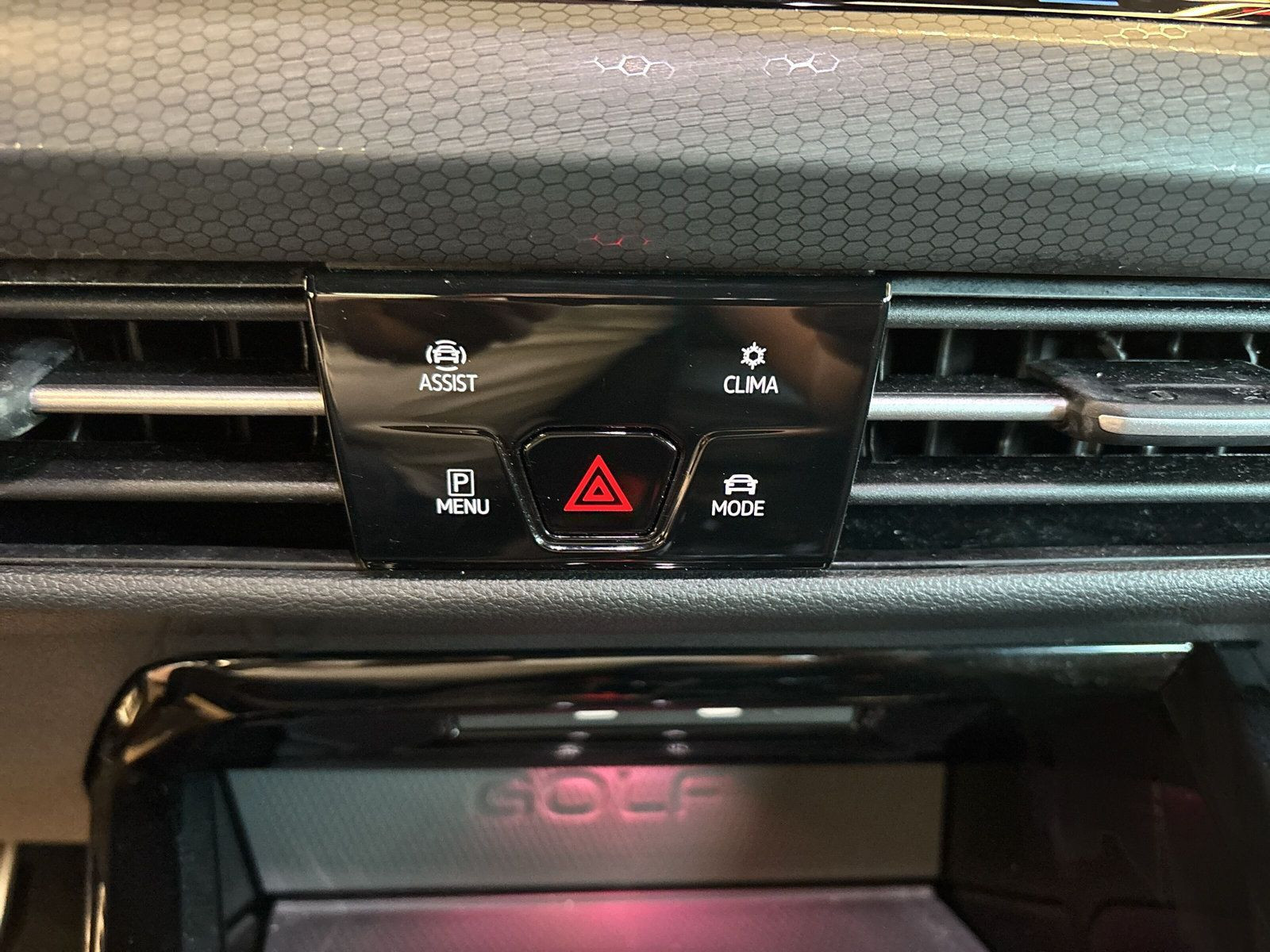 Volkswagen - Golf GTI_16