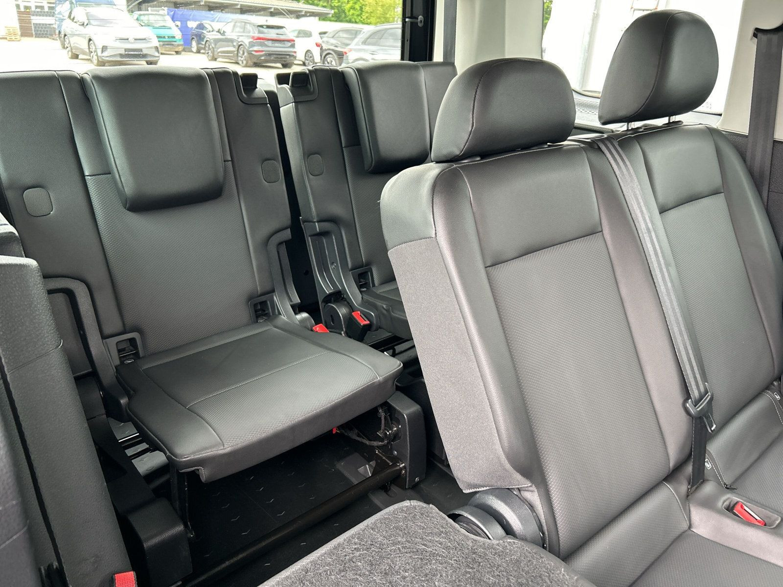 Volkswagen - Caddy Kombi_22