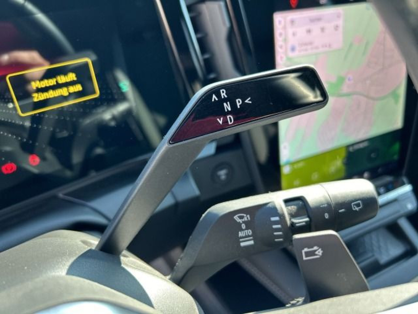 Renault - Megane E-TECH_15