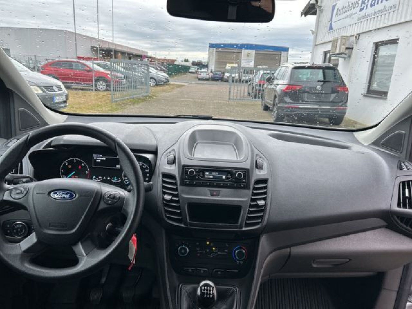 Ford - Transit Connect_9