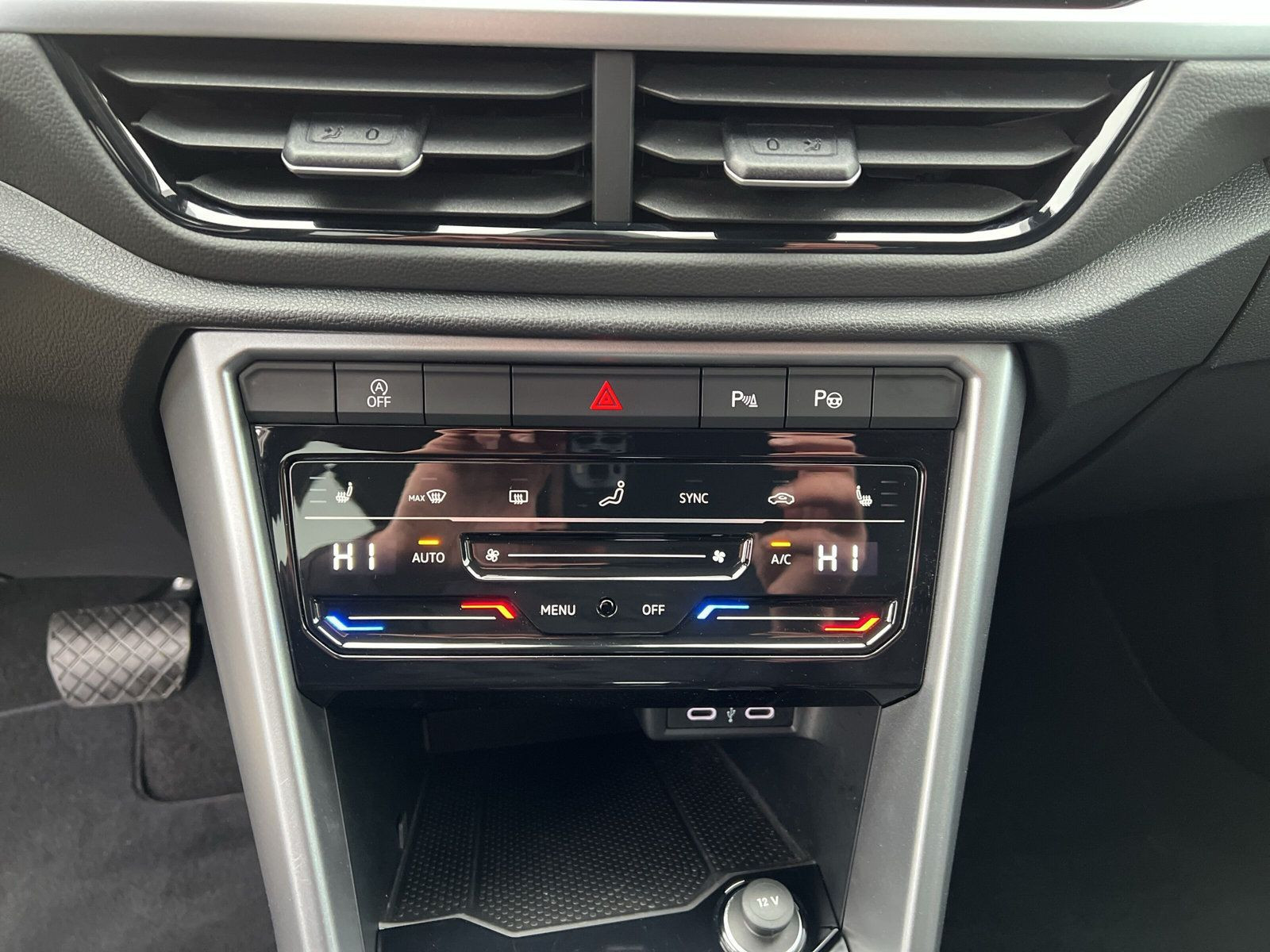 Volkswagen - T-Roc_16